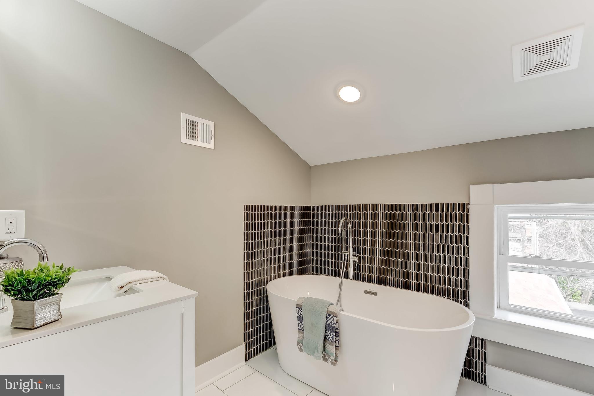 UPPER FELLS POINT - Residential