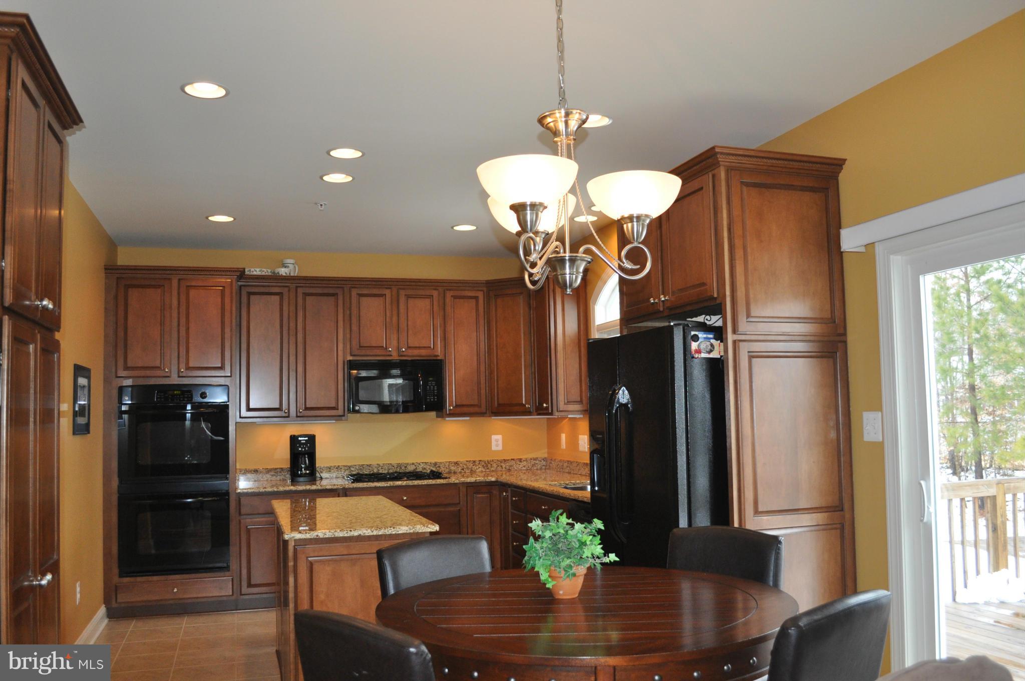 PEMBROOKE - Residential