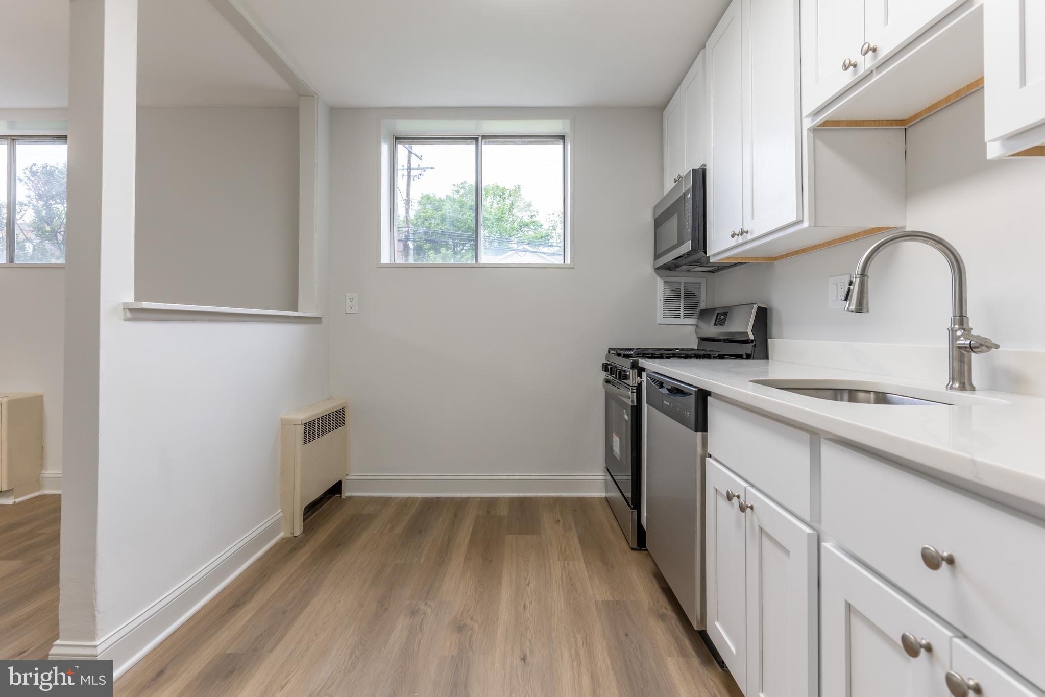 CAROLANN COURT - Residential