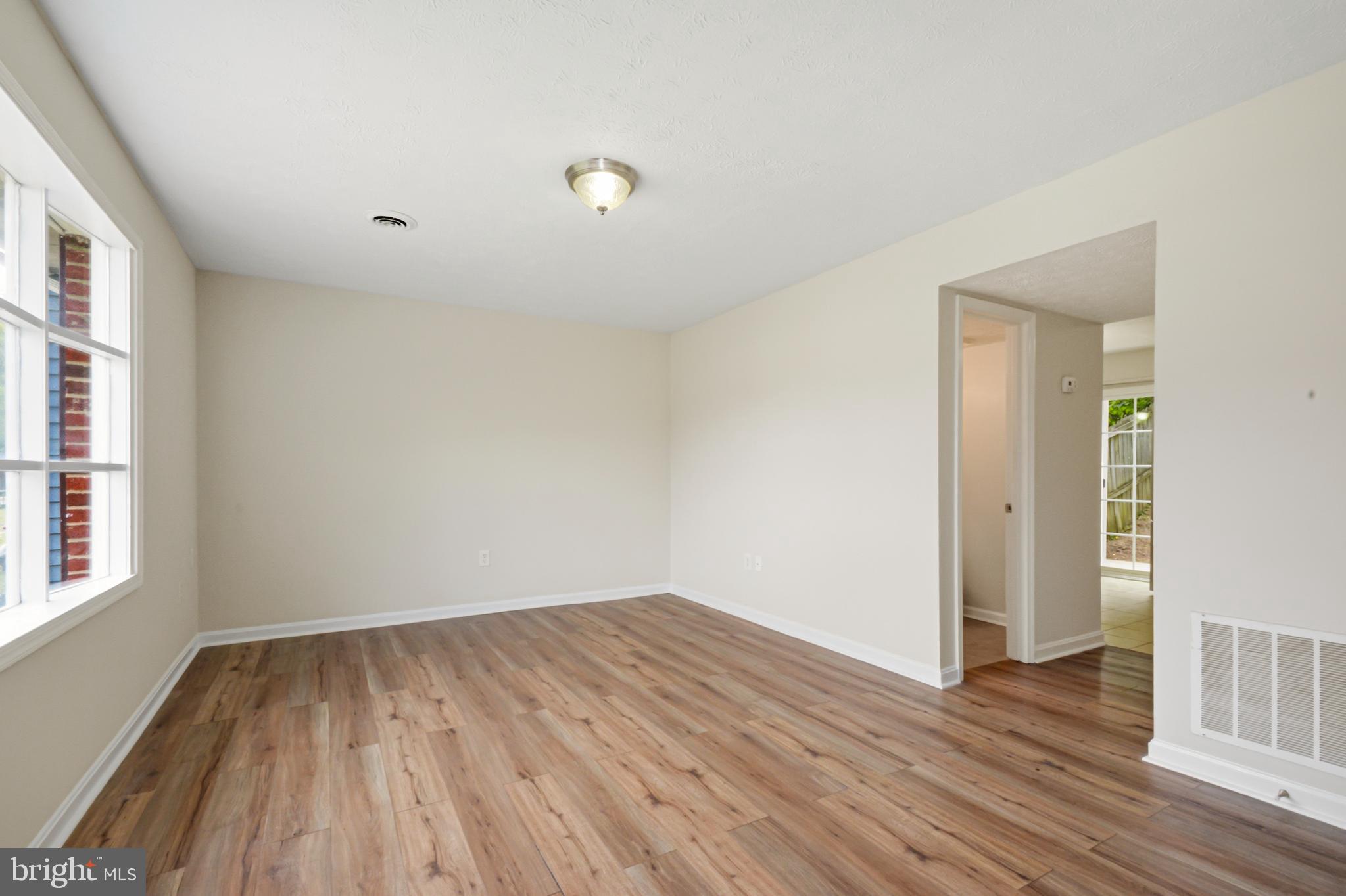 ASH HOLLOW ESTATES - Residential