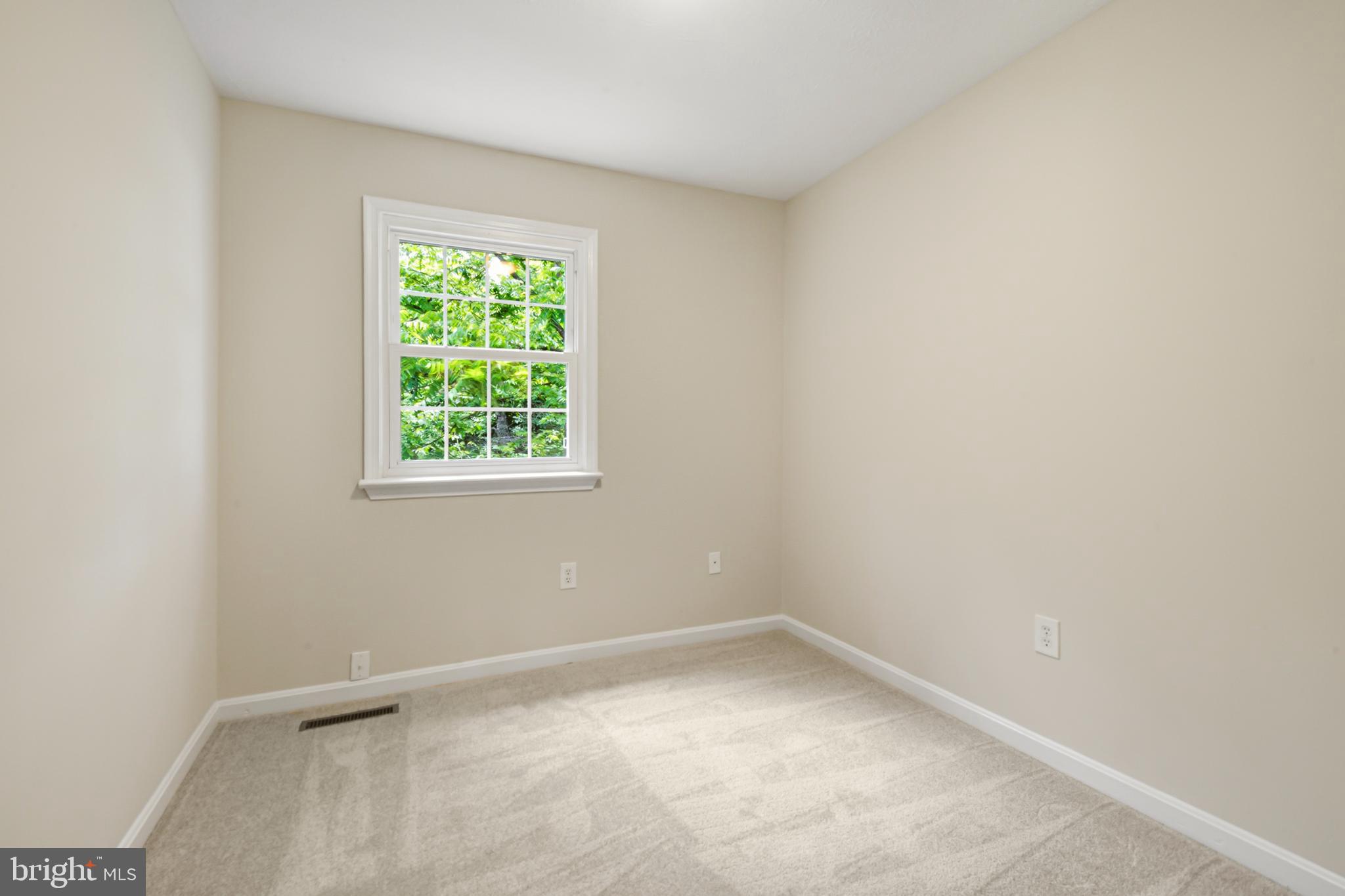 ASH HOLLOW ESTATES - Residential