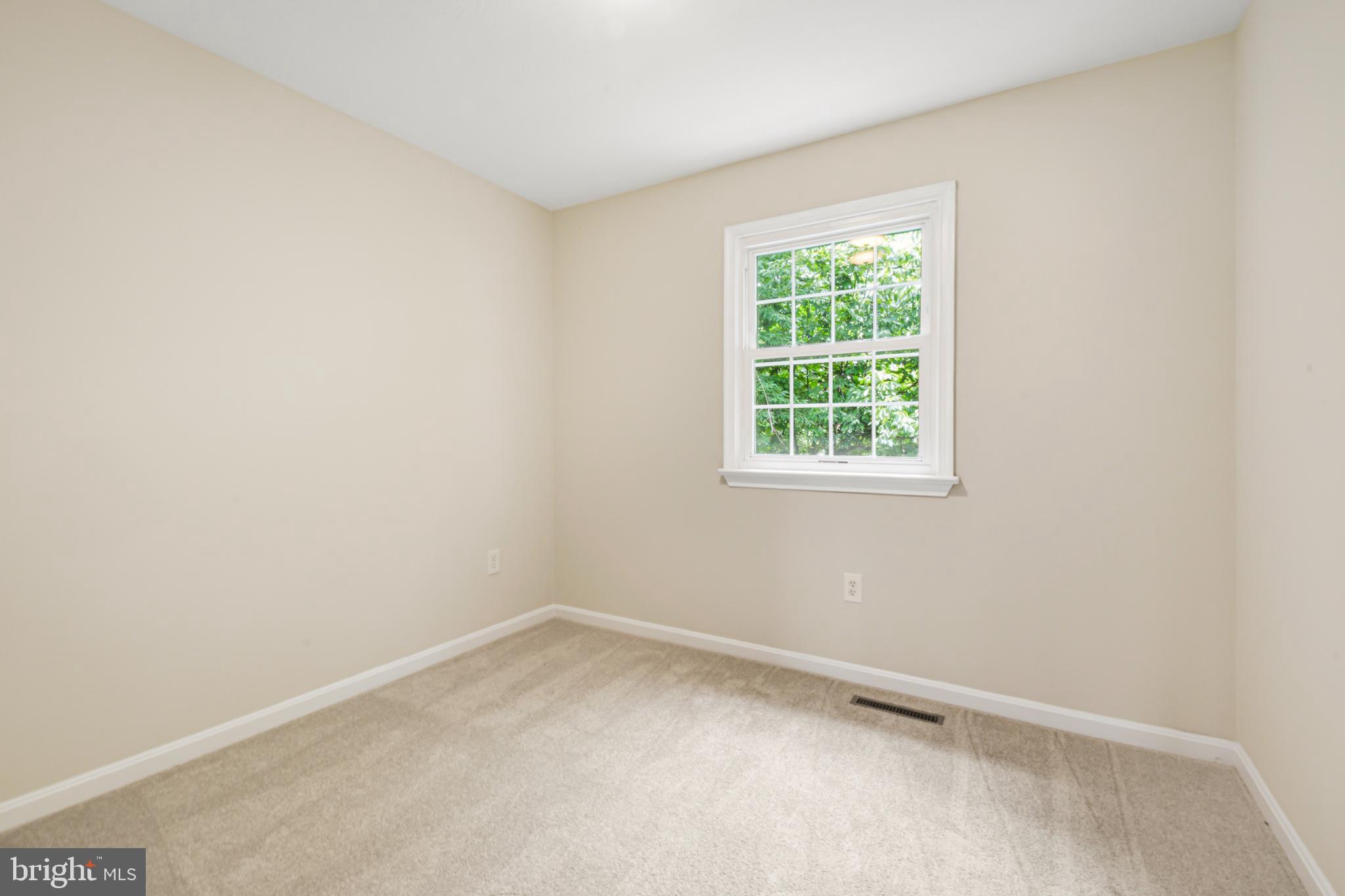ASH HOLLOW ESTATES - Residential