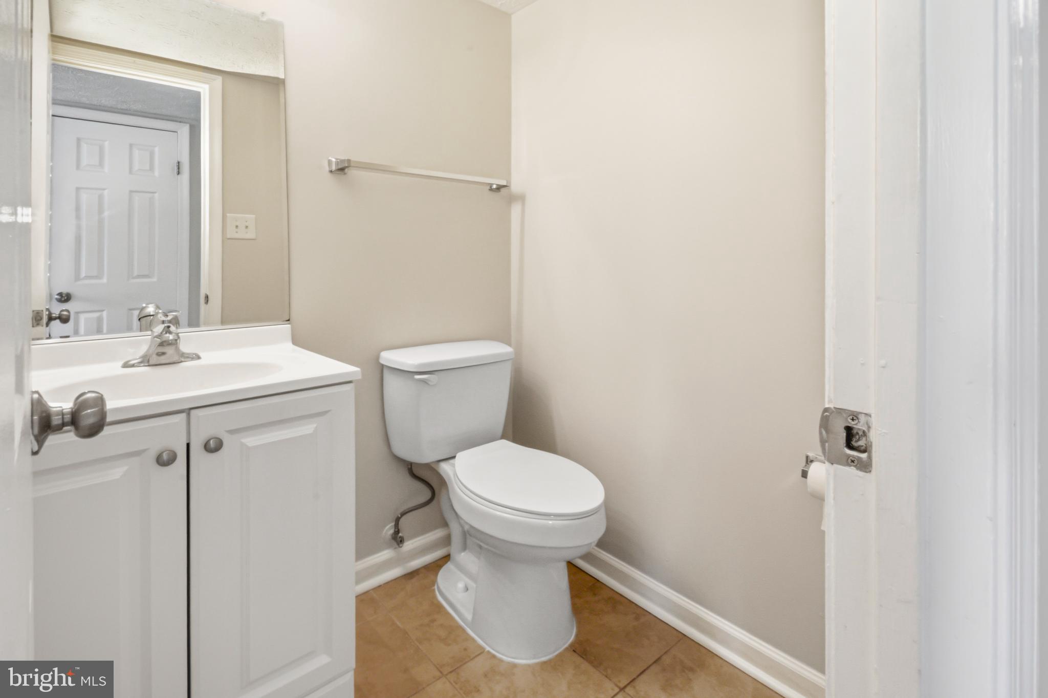 ASH HOLLOW ESTATES - Residential