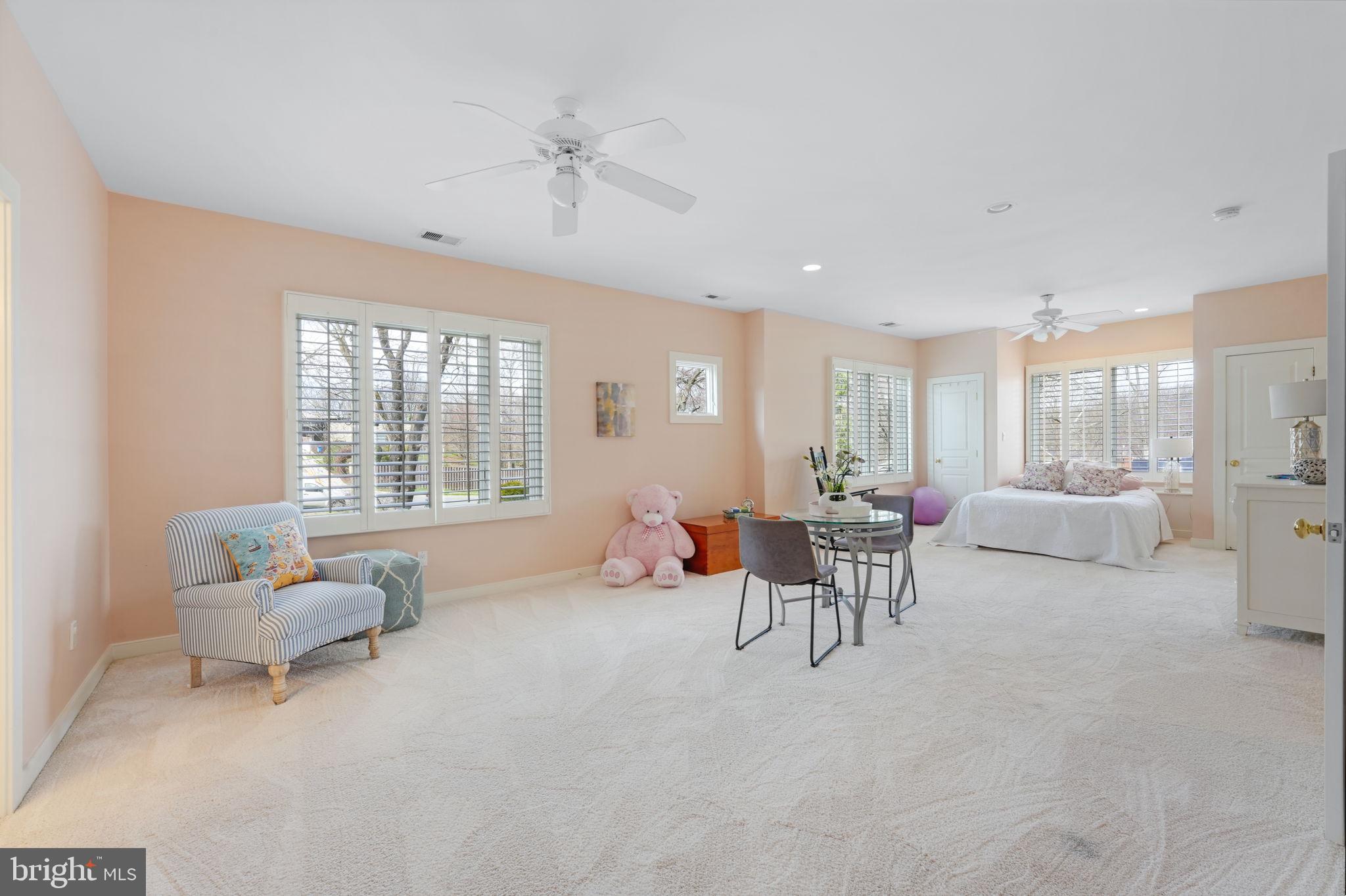 MANTUA - Residential