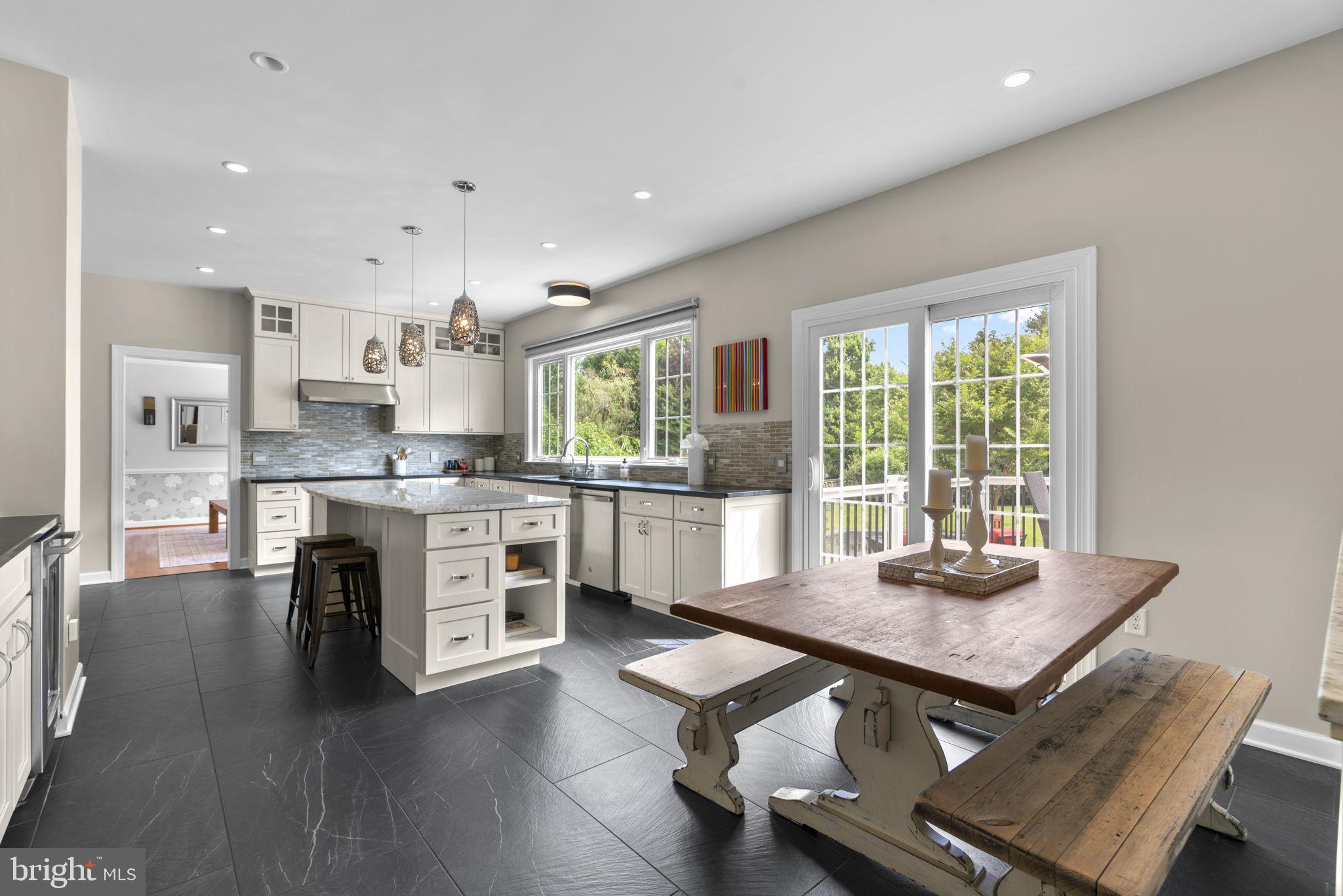 ASHLEIGH KNOLLS - Residential