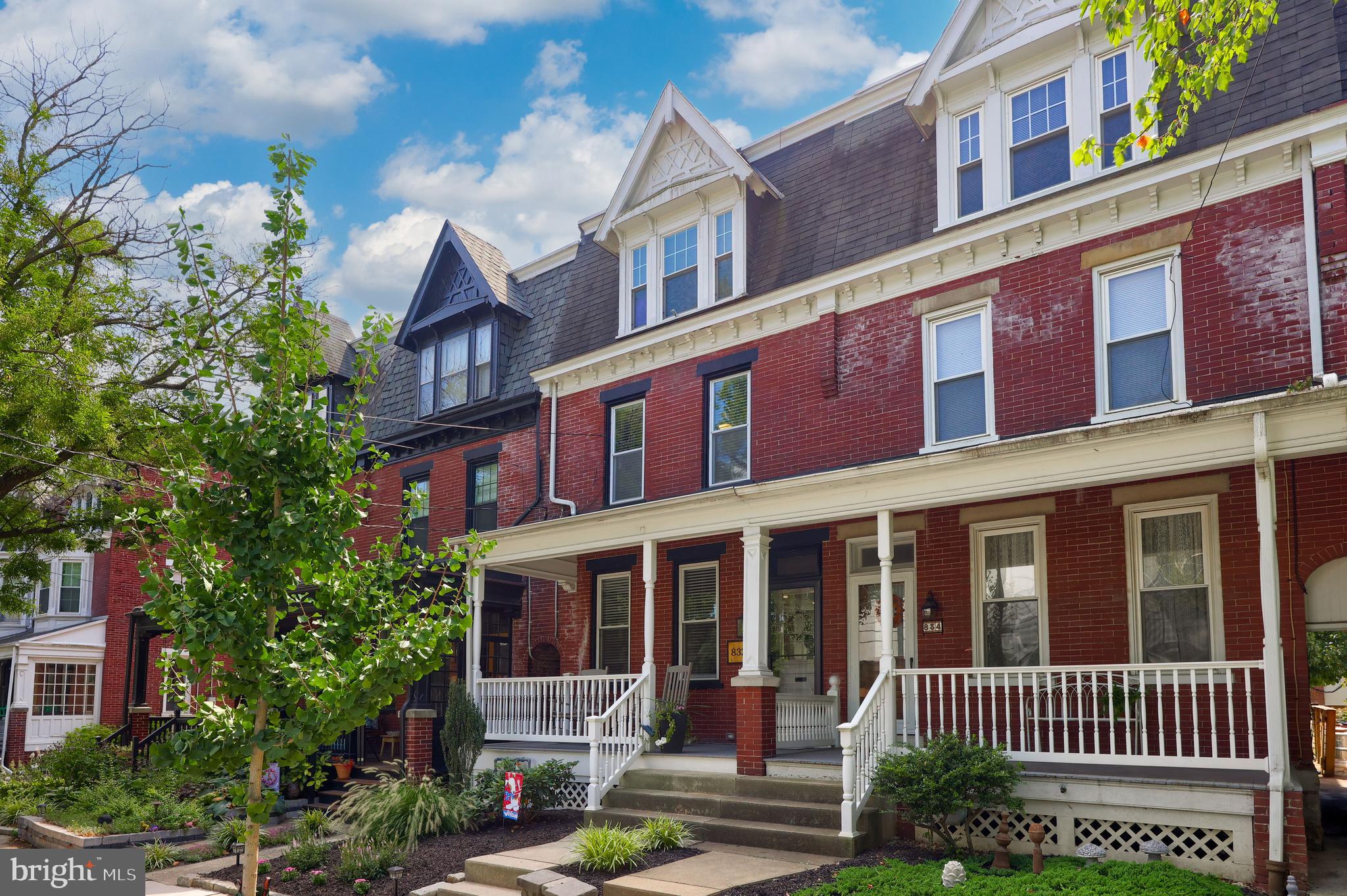 CHESTNUT HILL - Residential