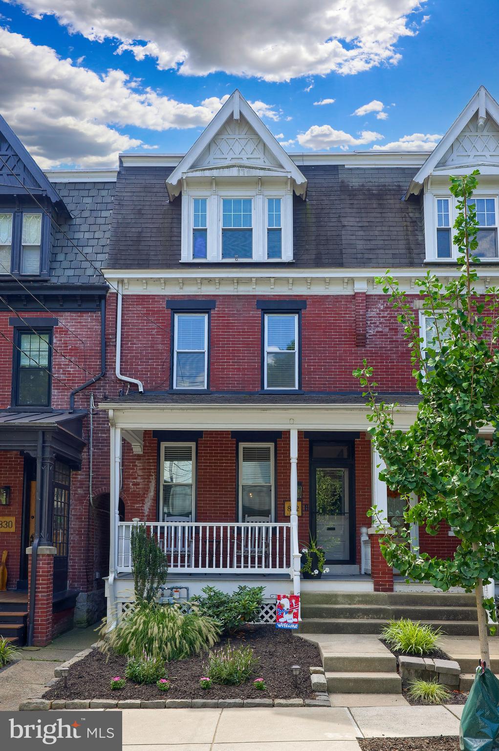 CHESTNUT HILL - Residential