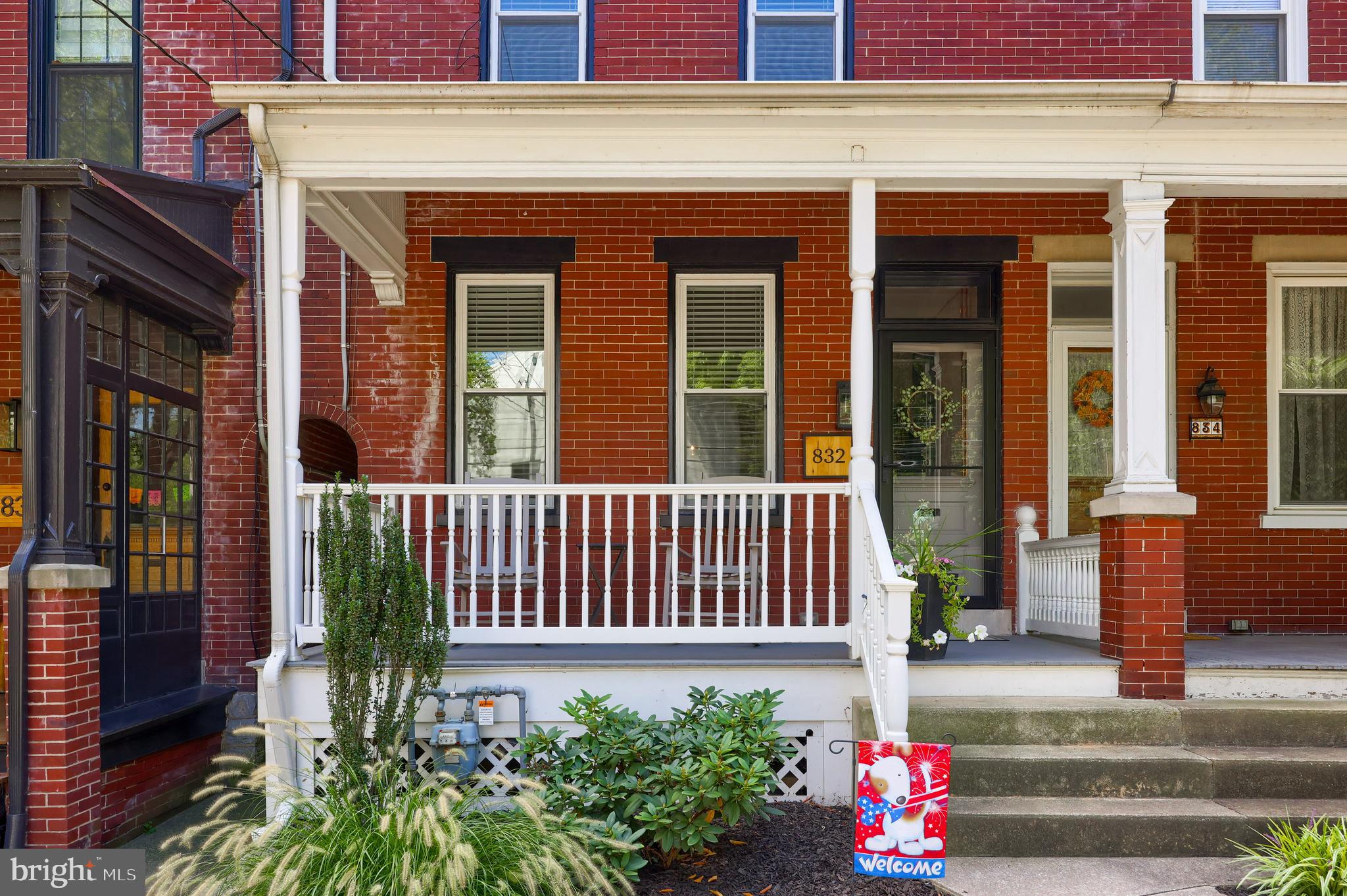 CHESTNUT HILL - Residential