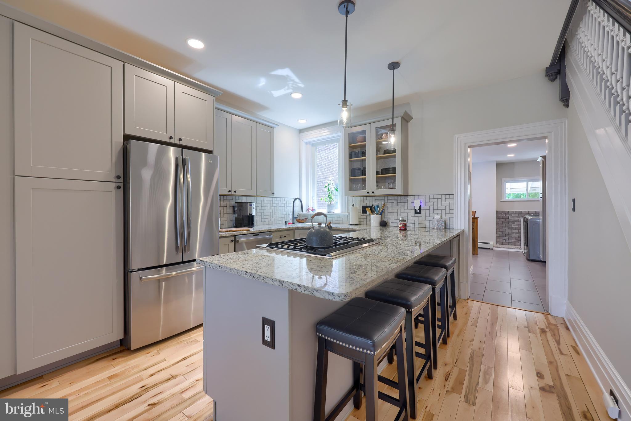 CHESTNUT HILL - Residential