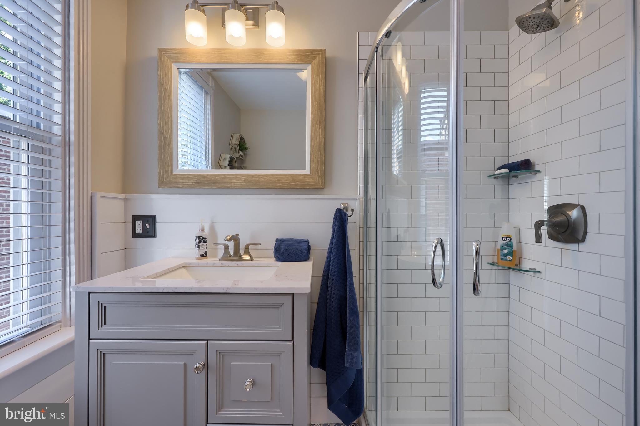 CHESTNUT HILL - Residential