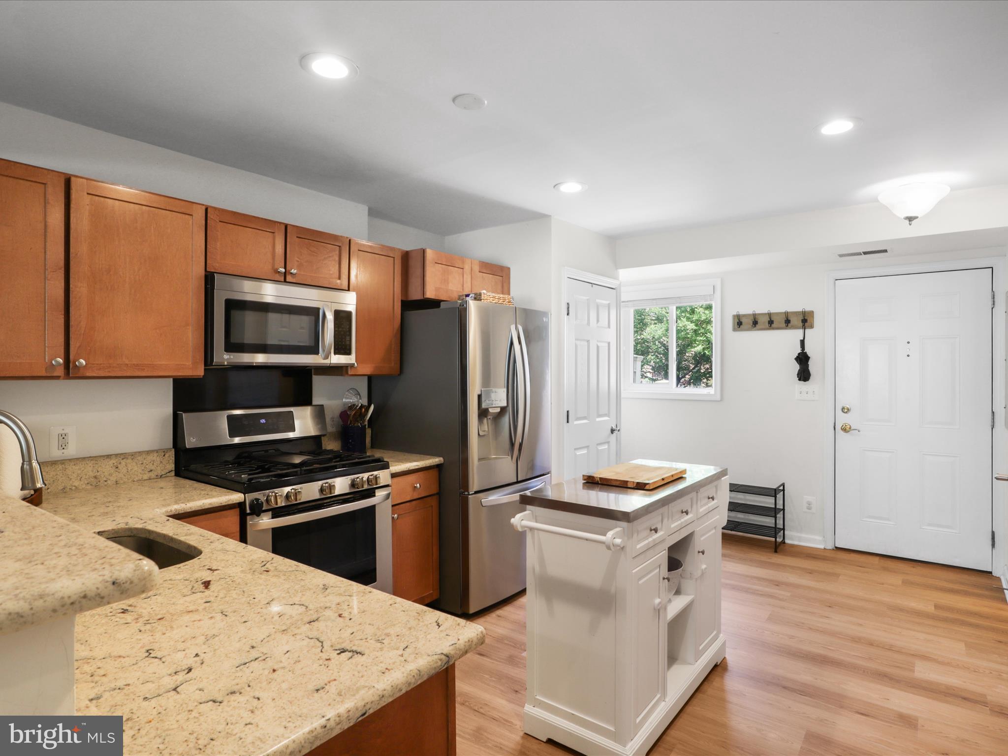 PARKSIDE AT ALEXANDRIA - Residential