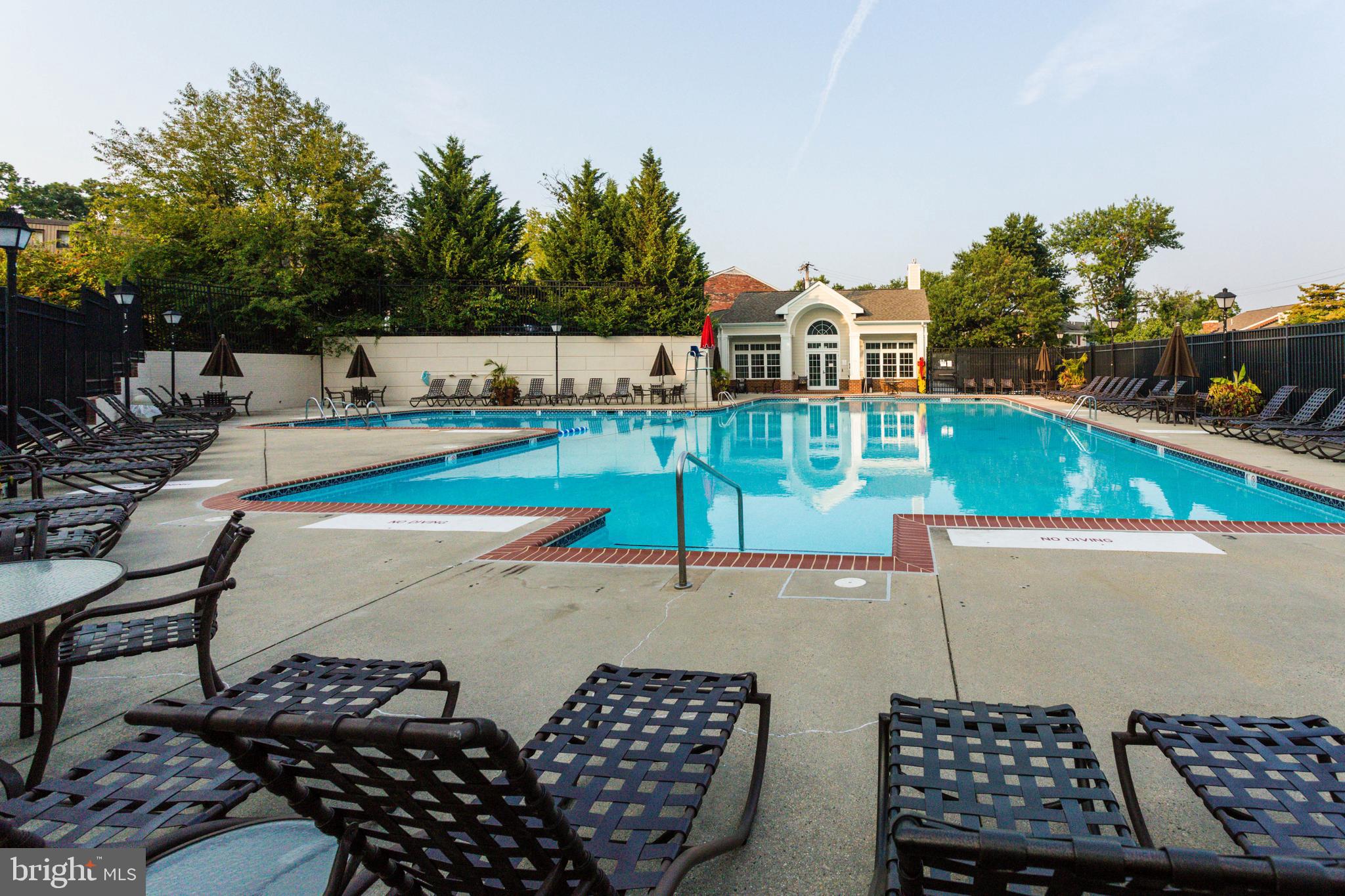 PARKSIDE AT ALEXANDRIA - Residential