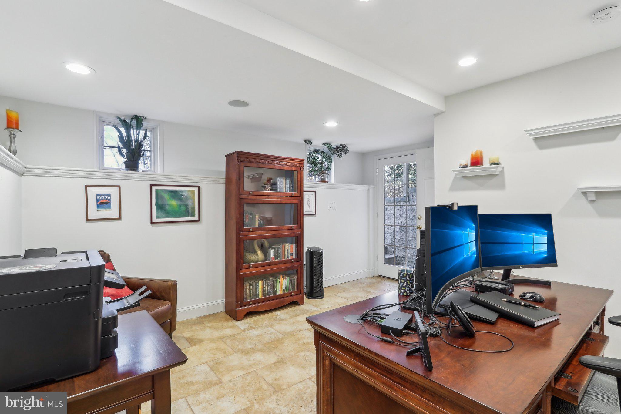 FRIENDSHIP HILLS - Residential