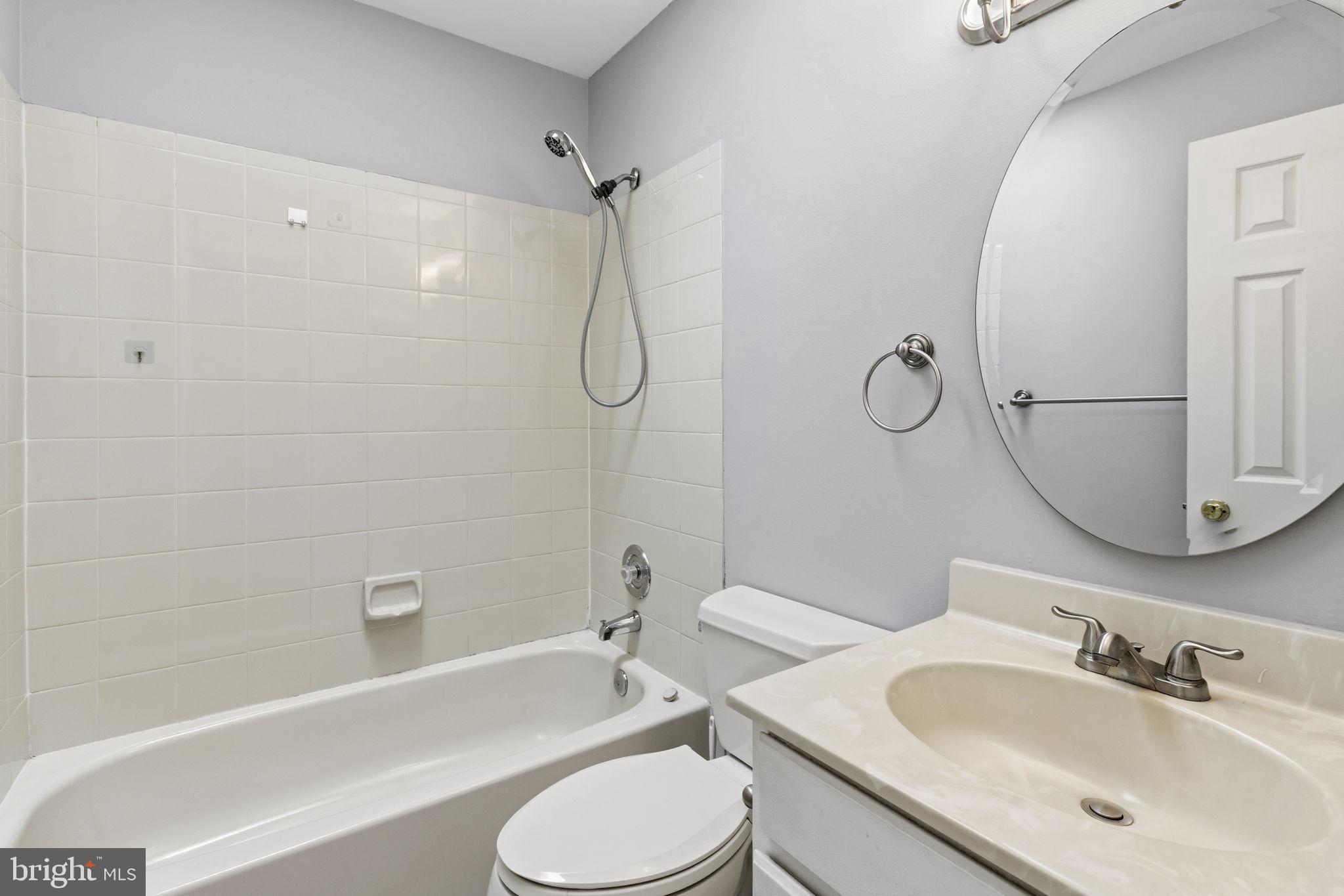 SILVER SPRING STATION - Residential