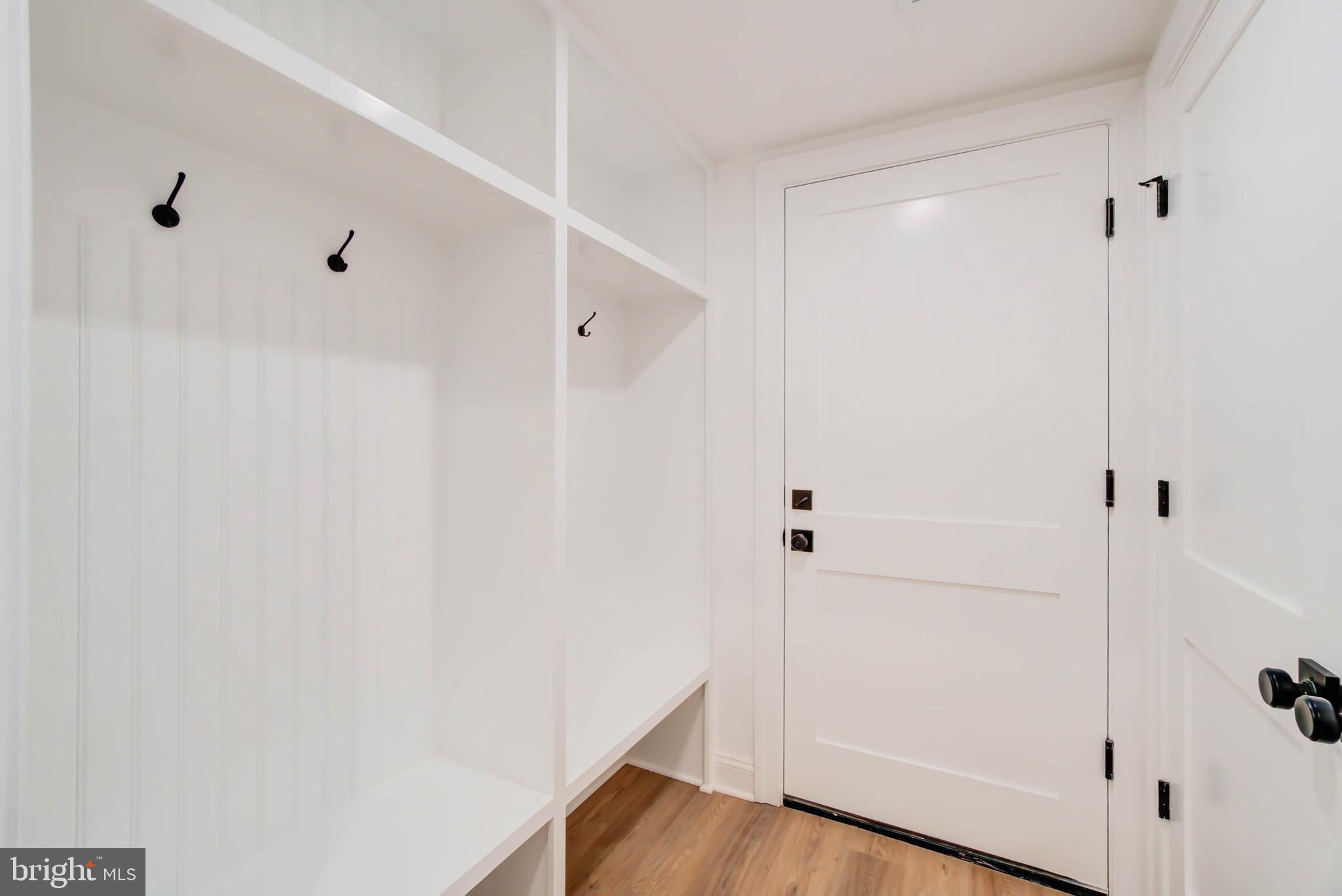 FOREST HILLS - Residential