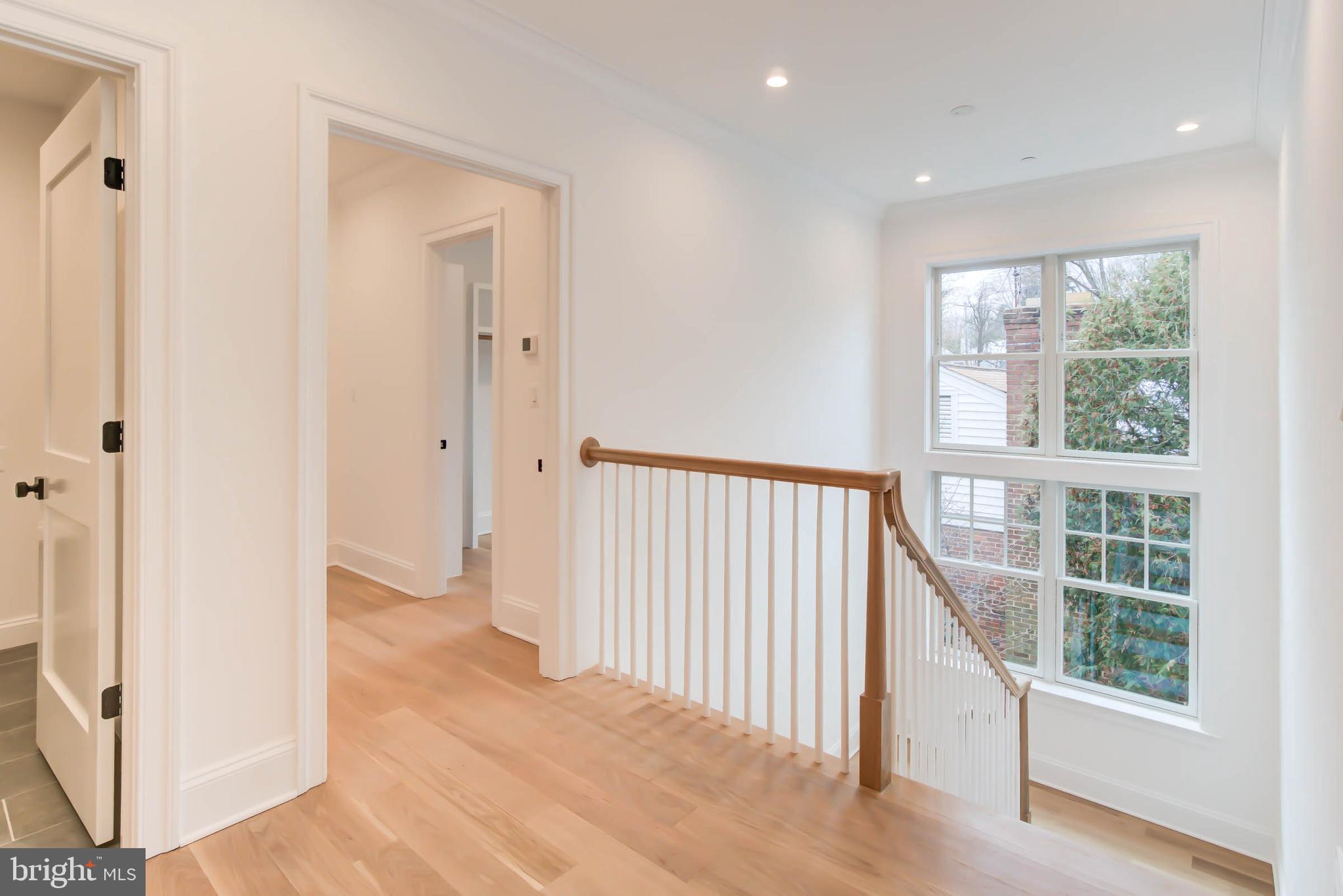 FOREST HILLS - Residential