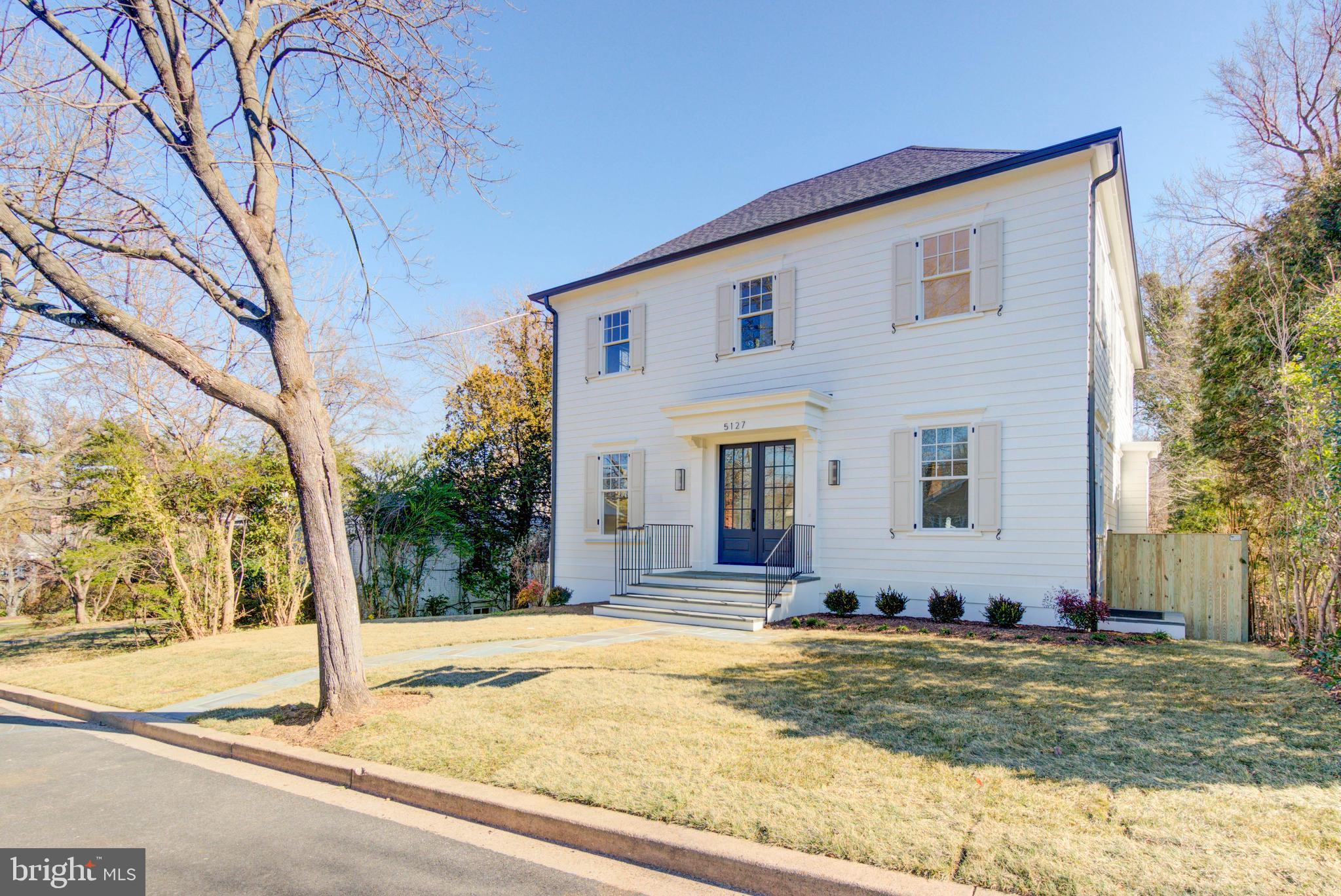 FOREST HILLS - Residential