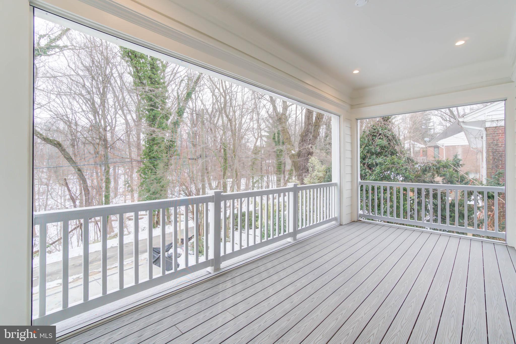 FOREST HILLS - Residential