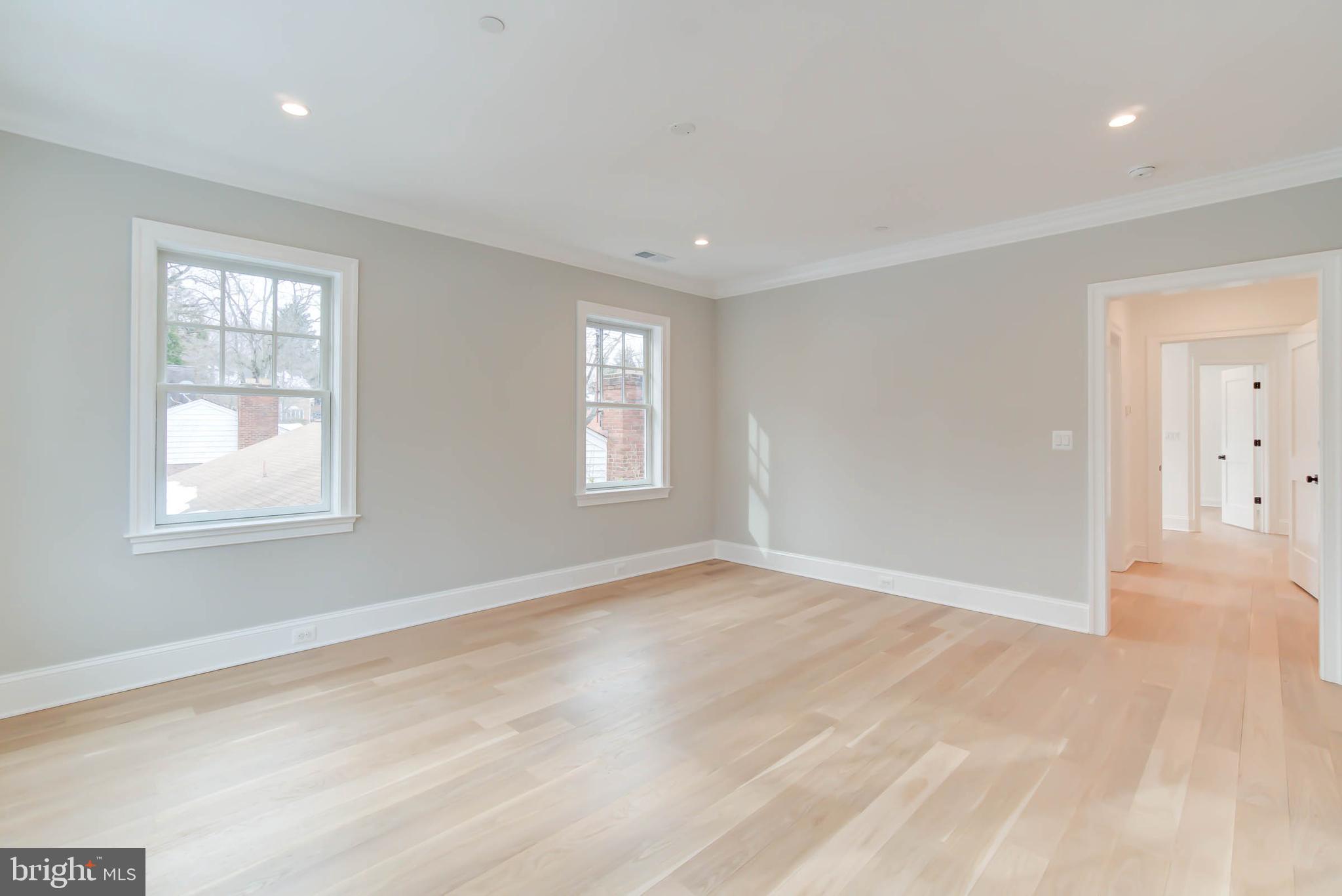 FOREST HILLS - Residential