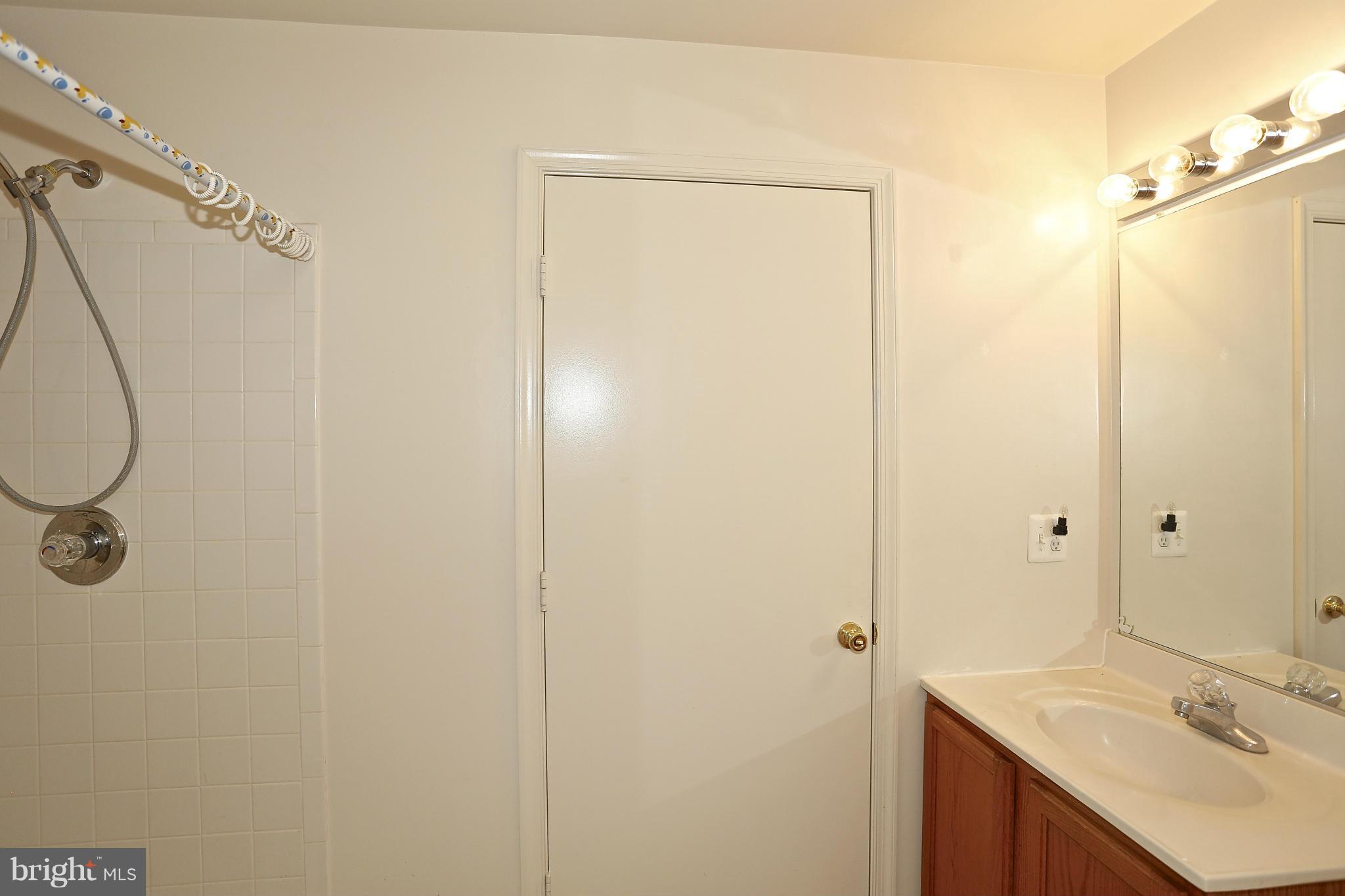 BROOKSTONE - Residential