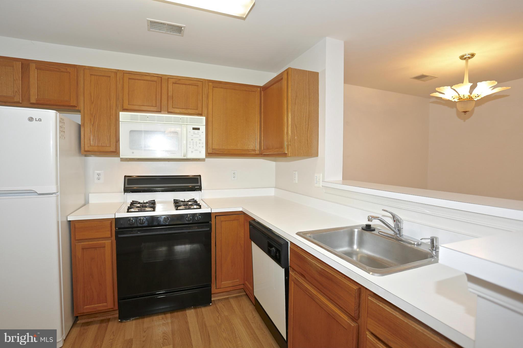 BROOKSTONE - Residential