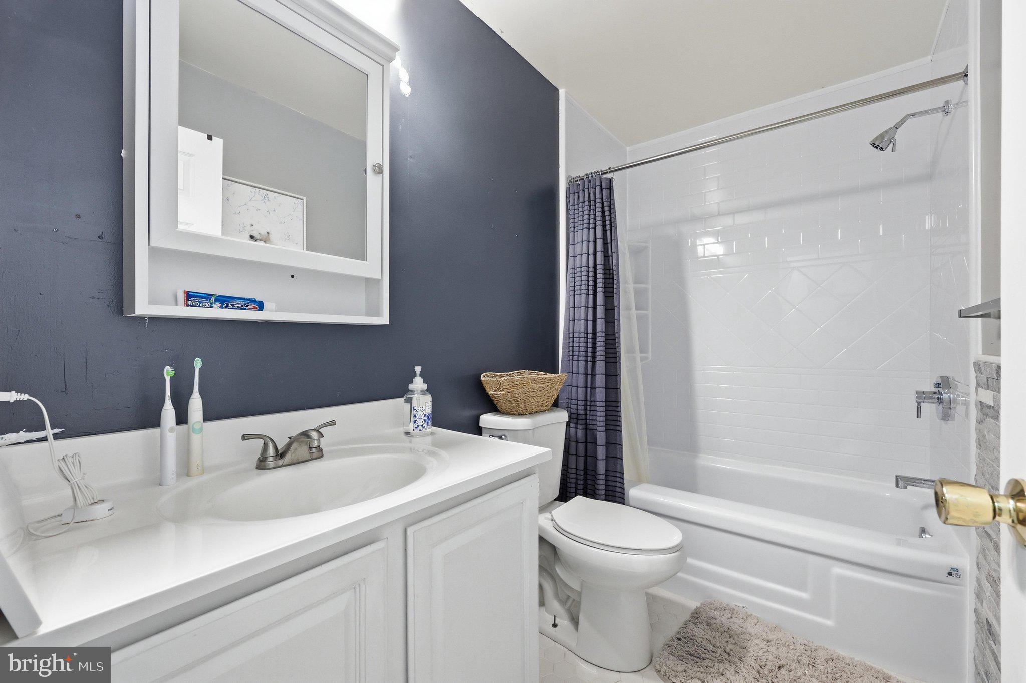 CLEAR HILL FARMS - Residential
