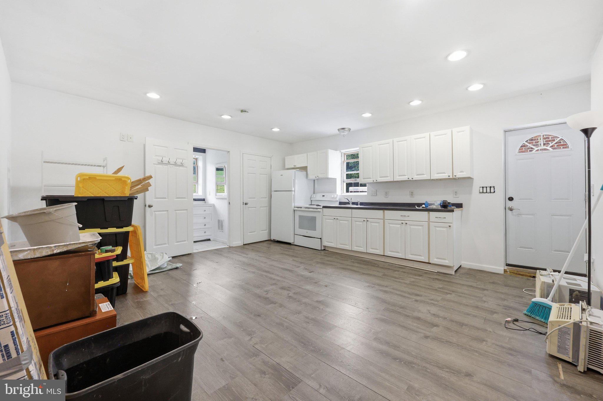 CLEAR HILL FARMS - Residential