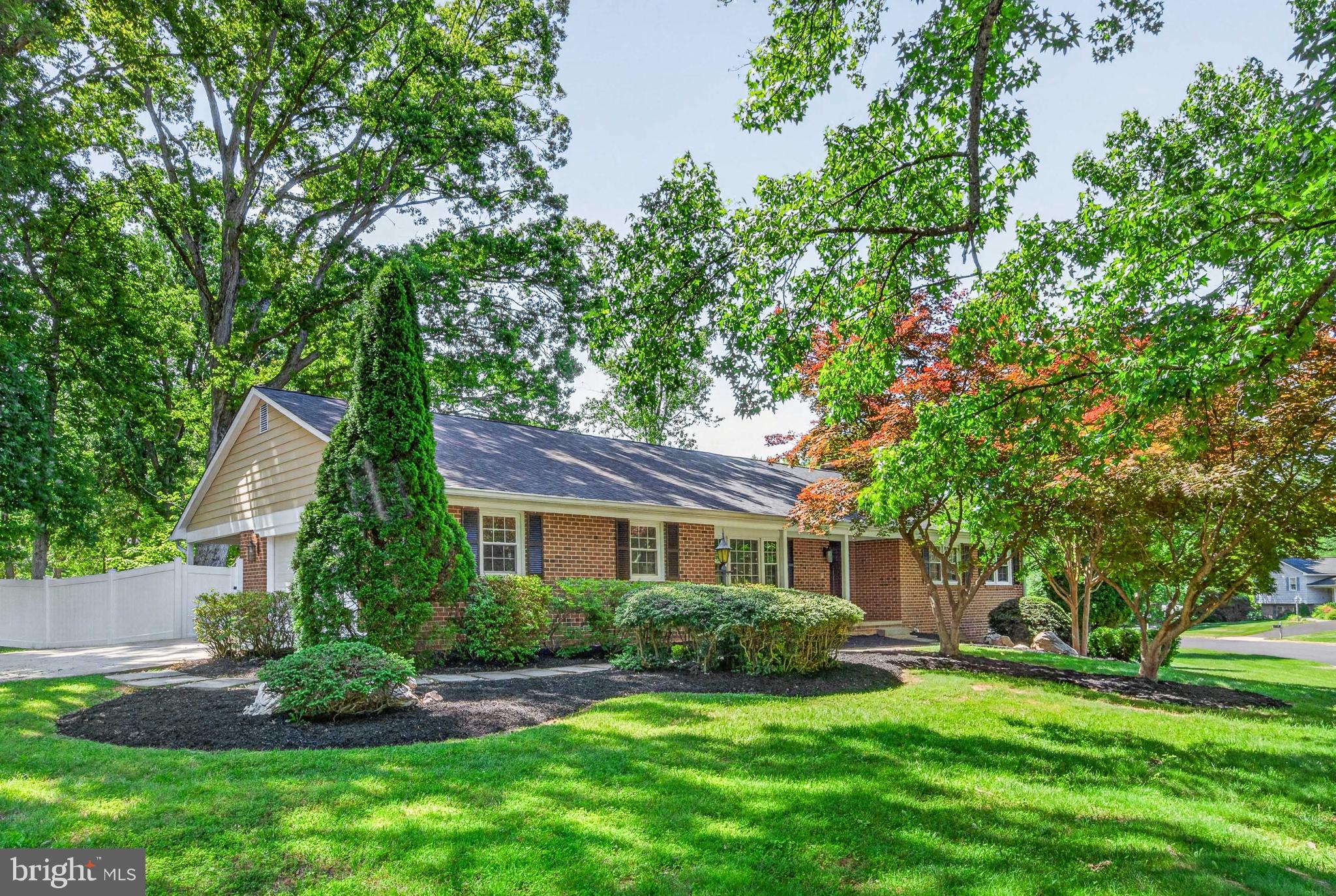 ASHLAWN - Residential