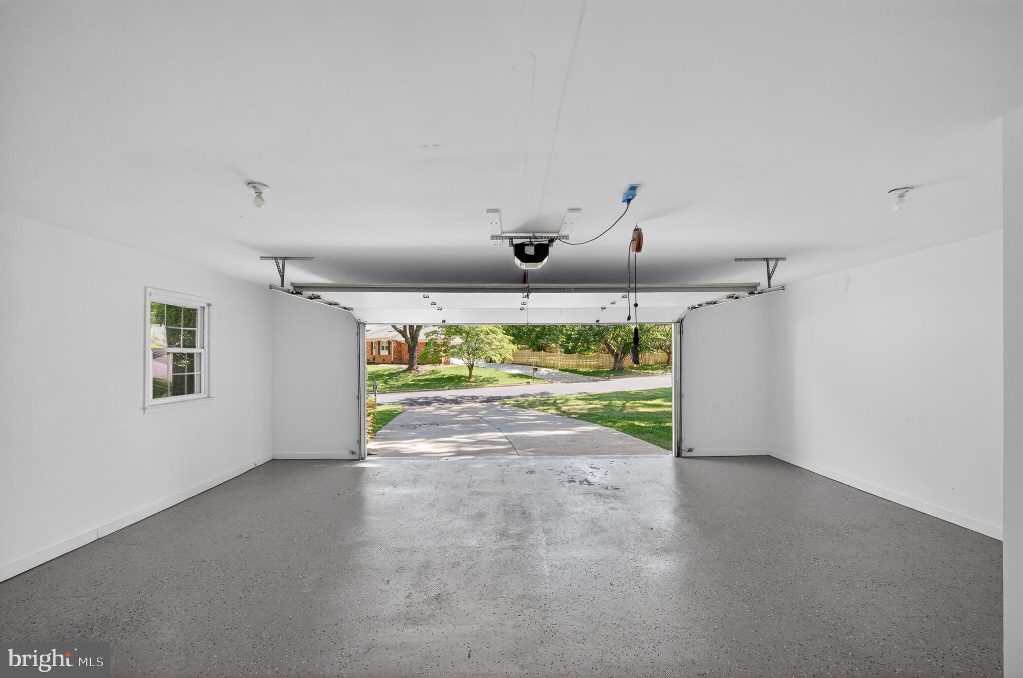 ASHLAWN - Residential