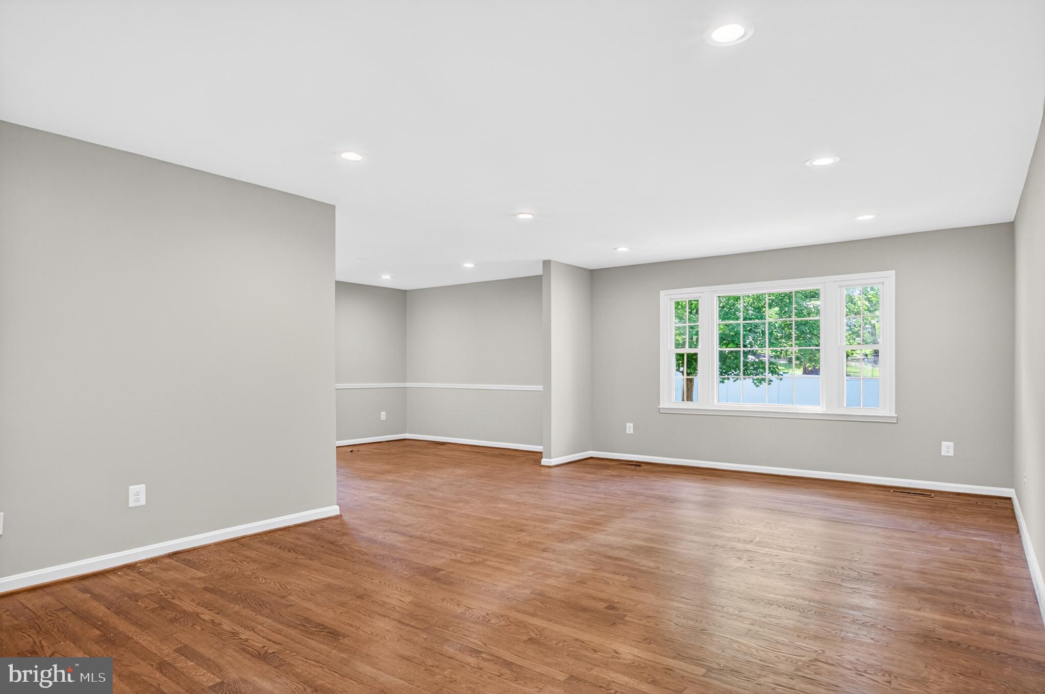 ASHLAWN - Residential