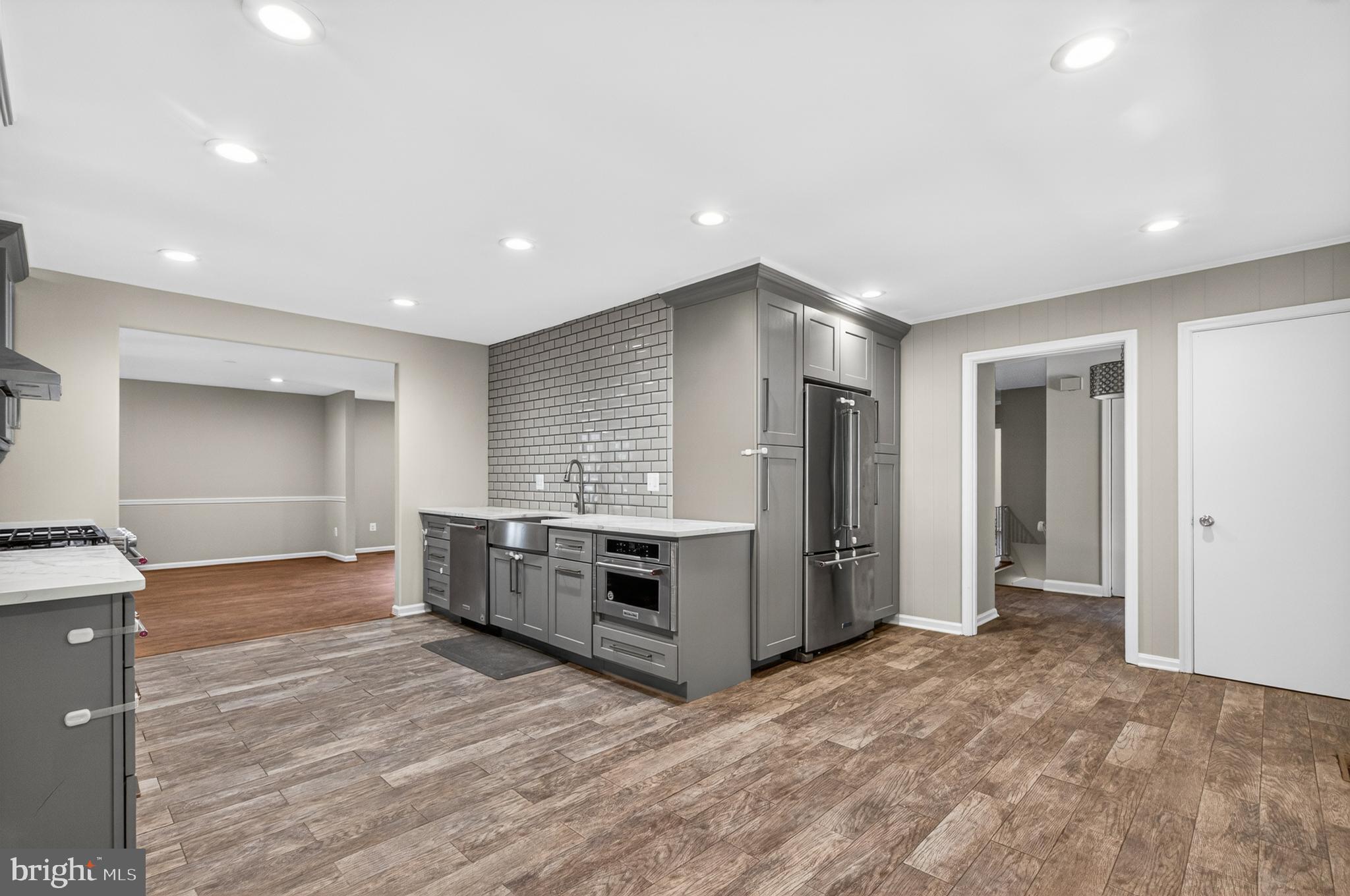 ASHLAWN - Residential