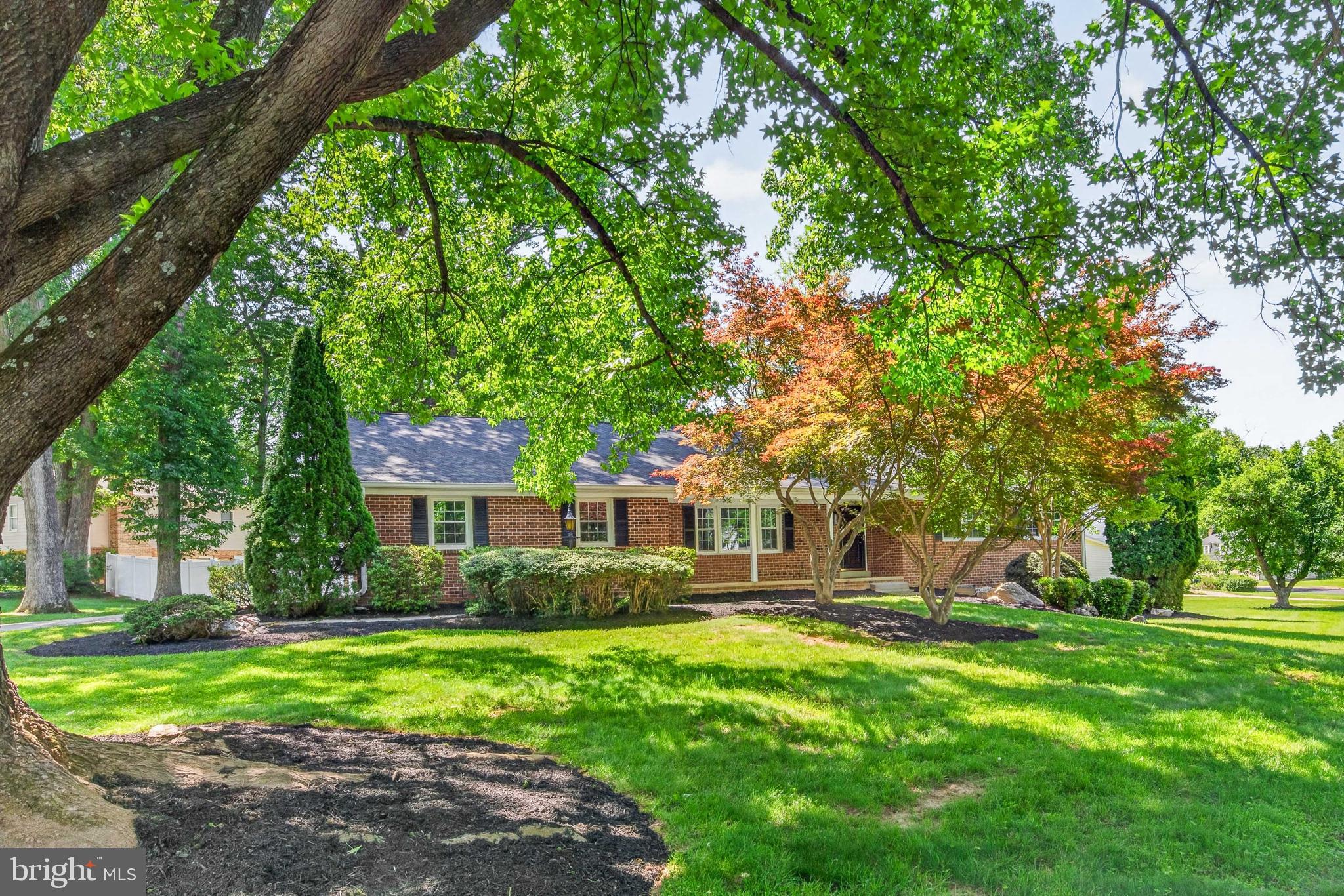 Welcome home!  Enjoy the heart of Vienna living in the sought after neighborhood of Ashlawn.  This tantalizing,  enormous,  two finished level ranch, also boasts a  1/2 acre lot! Fenced rear yard and amazing living space. All this at an amazing price: Newer Kitchen (2020) featuring stainless steel appliances, quartz countertops, custom cabinets & backsplash,  breakfast room and opens to  dining area and family room.  recessed lighting, picturesque bay windows loads of natural light. French doors off the main level to rear flagstone patio and amazing rear lot. Designer ceramic on Kitchen and breakfast area,  natural hardwood on main level. Generous bedrooms ( 4 on the main level) with loads of closet space! Wait till you see this basement! finished rec-room with wood burning fireplace, bac yard -outside access, a full bedroom and full bath., and tons of storage or space to make a media room or office - bonus room. Roof is 10 years old. HVAC 10 years. Supersized side load attached 2 car garage. NO HOA !  Much more potential to customize and enhance to personal atase.  There's a voluntary civic association. Walk to the private membership pool re-center. Check out the top tier VA public schools... and what a commuter location!!  easy access to the metro rail, rt 66, Reston, shopping and the Vienna main st vibe! Open Sunday 1-3pm. call me for quick showings!