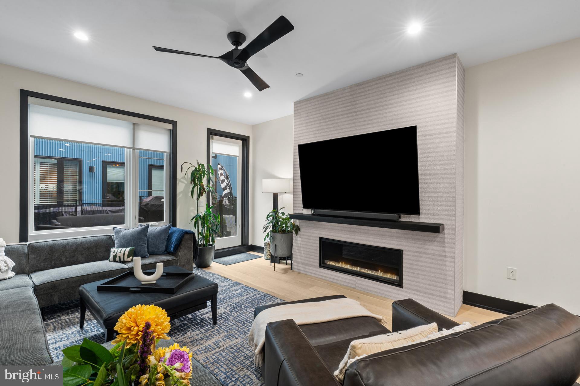 OLDE KENSINGTON - Residential