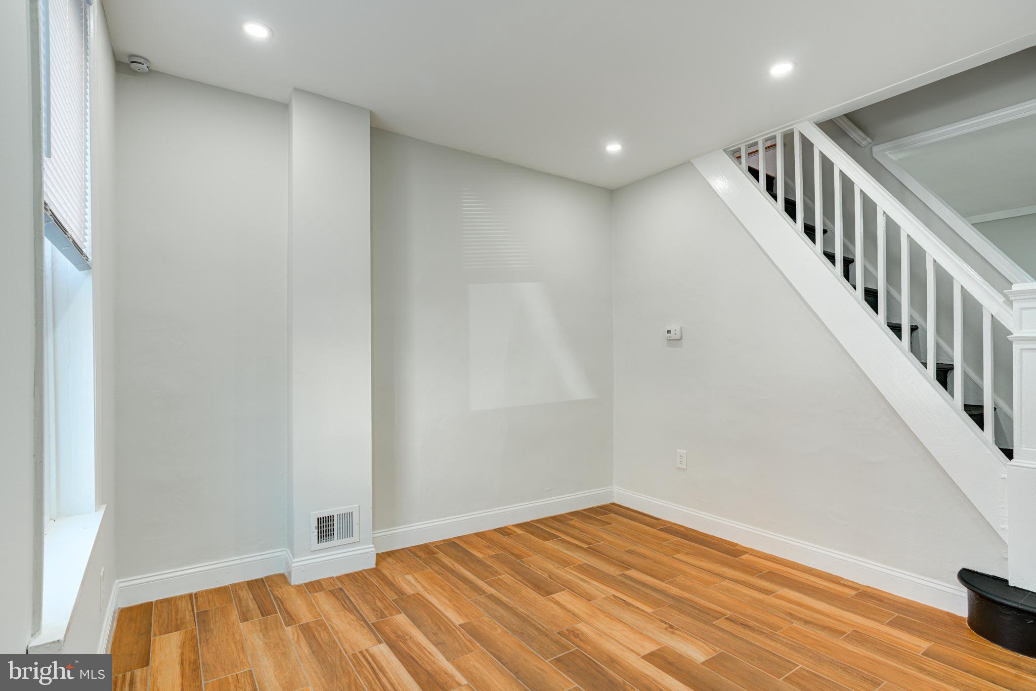 PORT RICHMOND - Residential