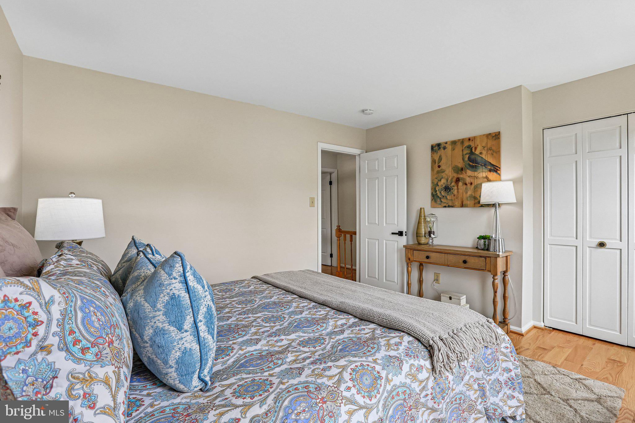 MONTGOMERY SQUARE - Residential