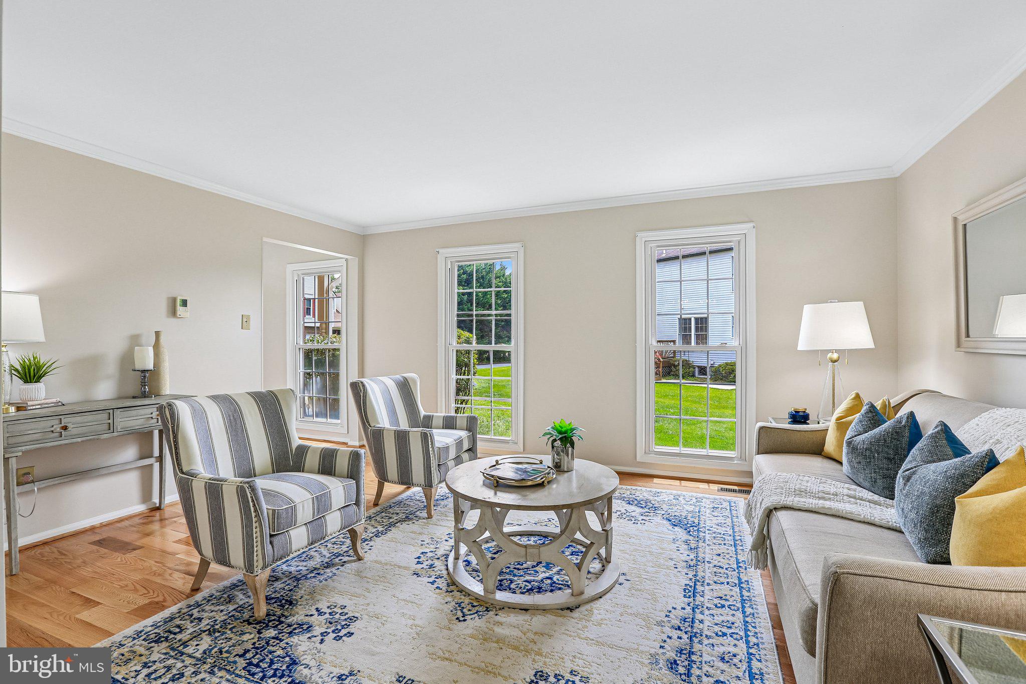 MONTGOMERY SQUARE - Residential