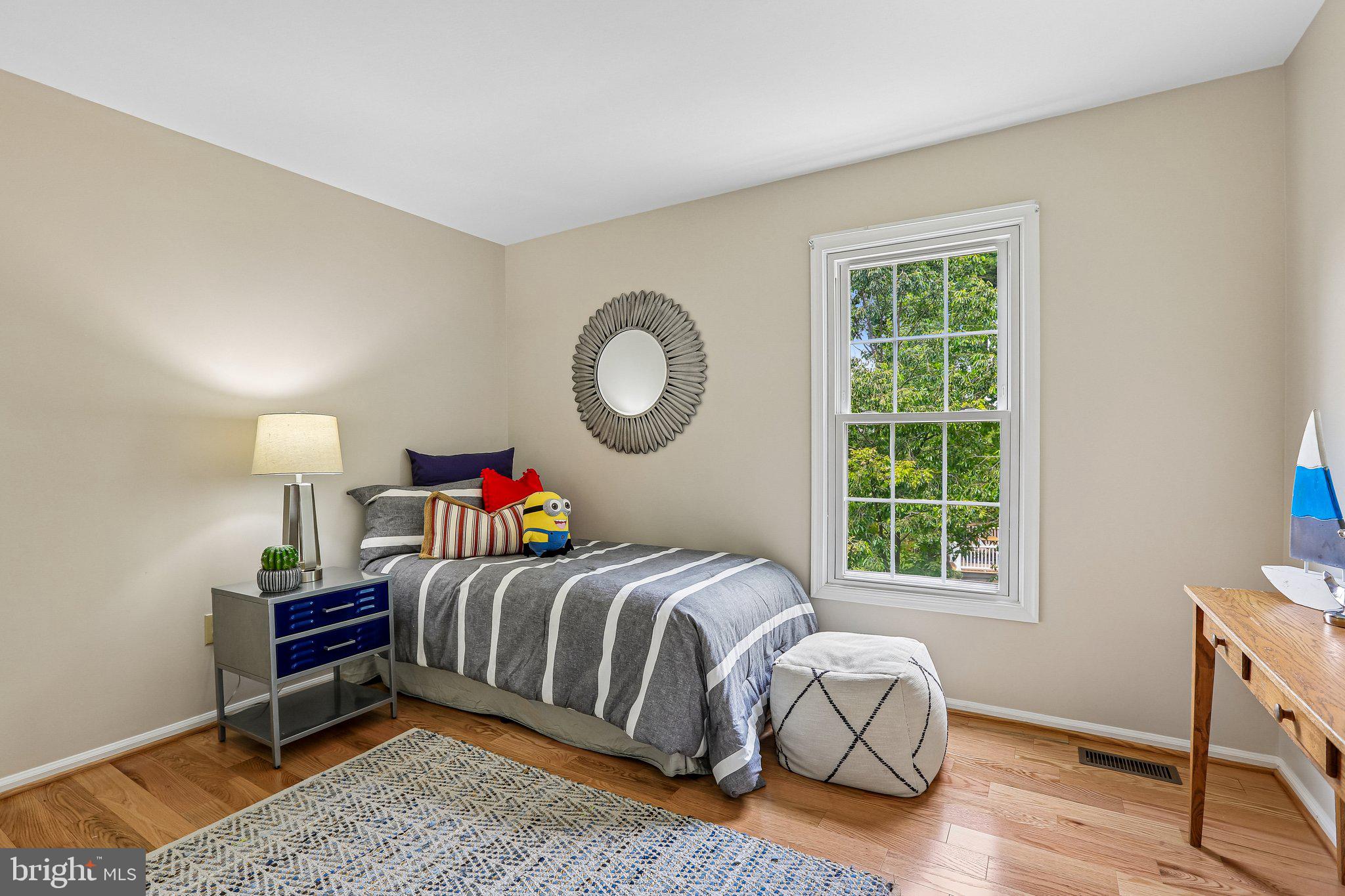 MONTGOMERY SQUARE - Residential