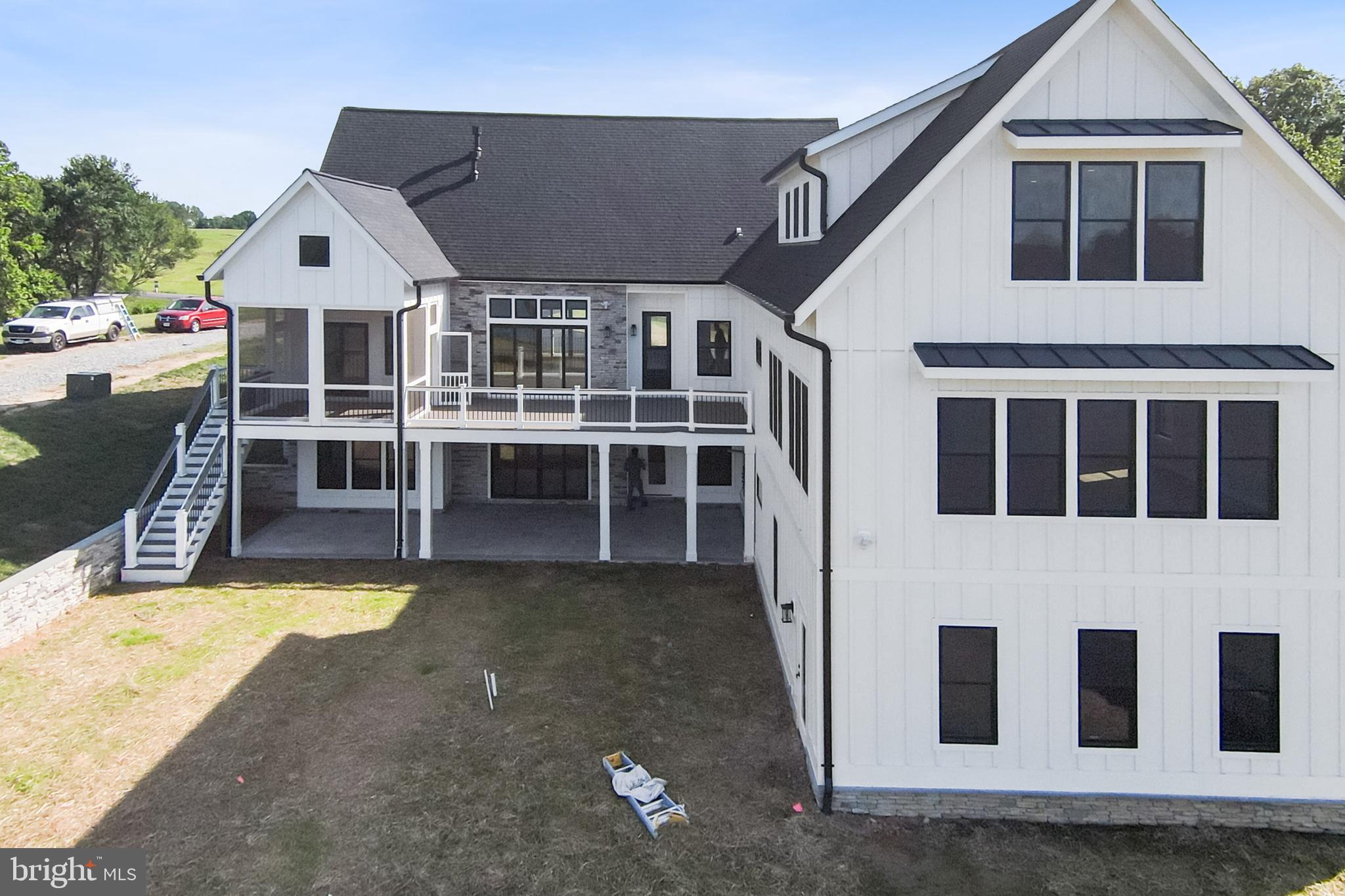 ROCK ISLAND LANDING - Residential