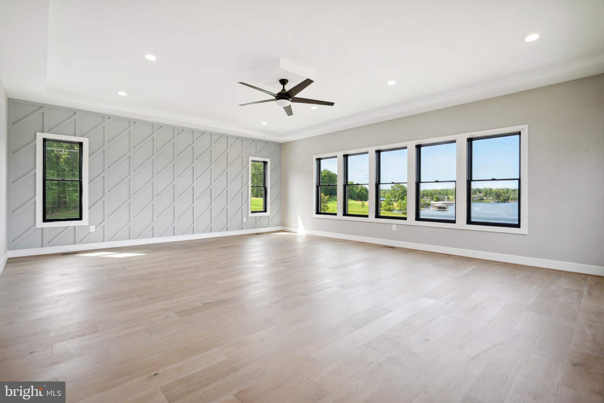 ROCK ISLAND LANDING - Residential