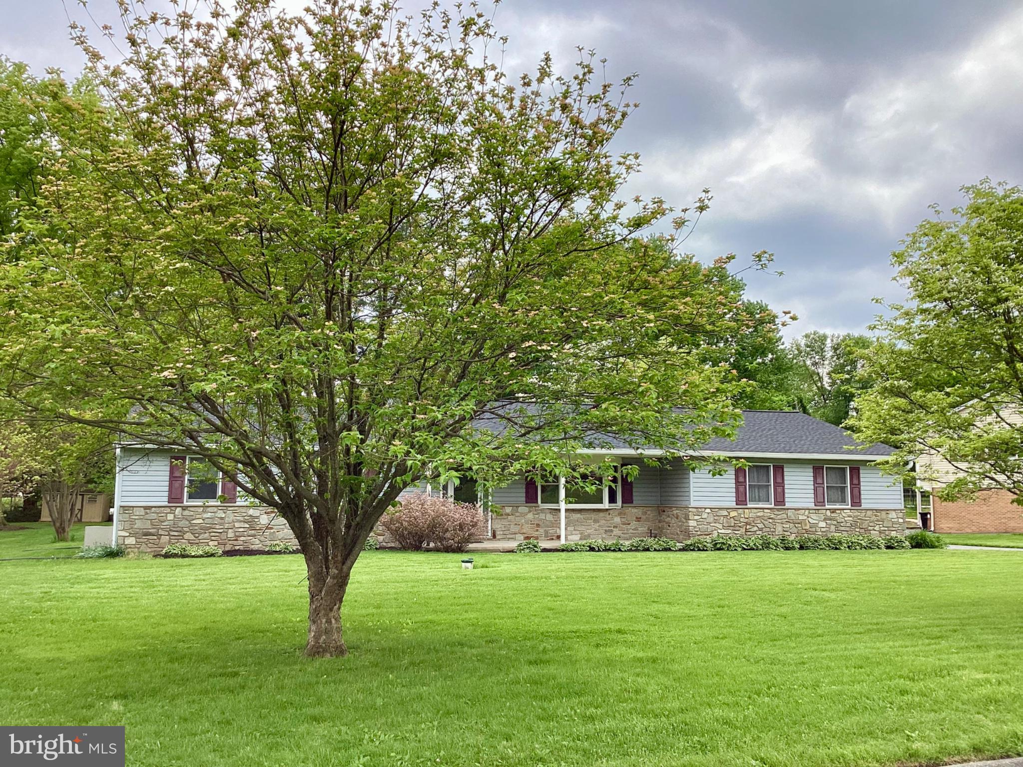 PLEASANT HILLS - Residential