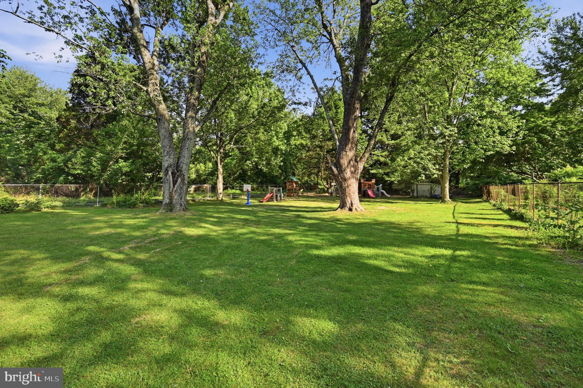 GROVETON - Residential