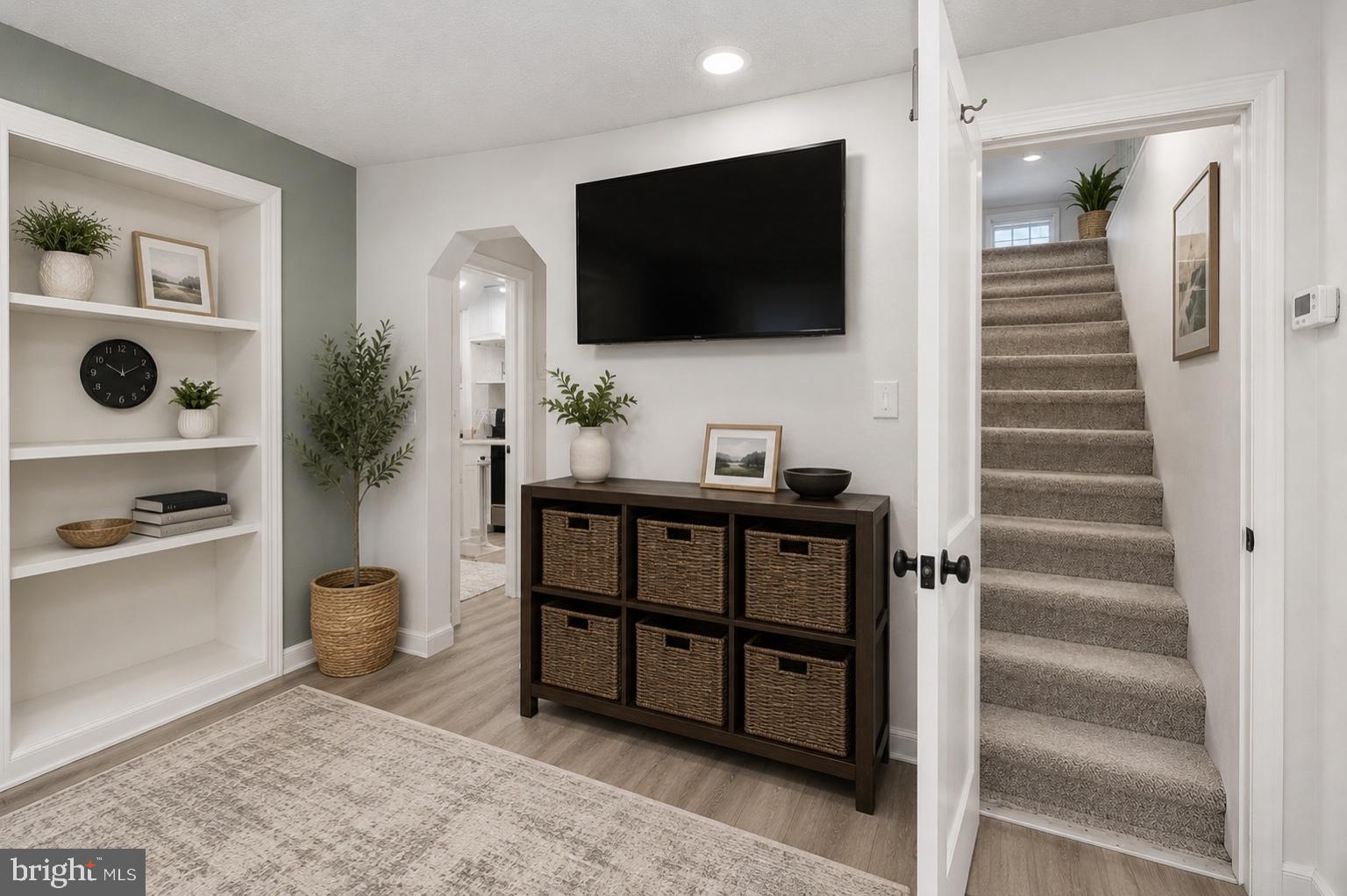 GROVETON - Residential