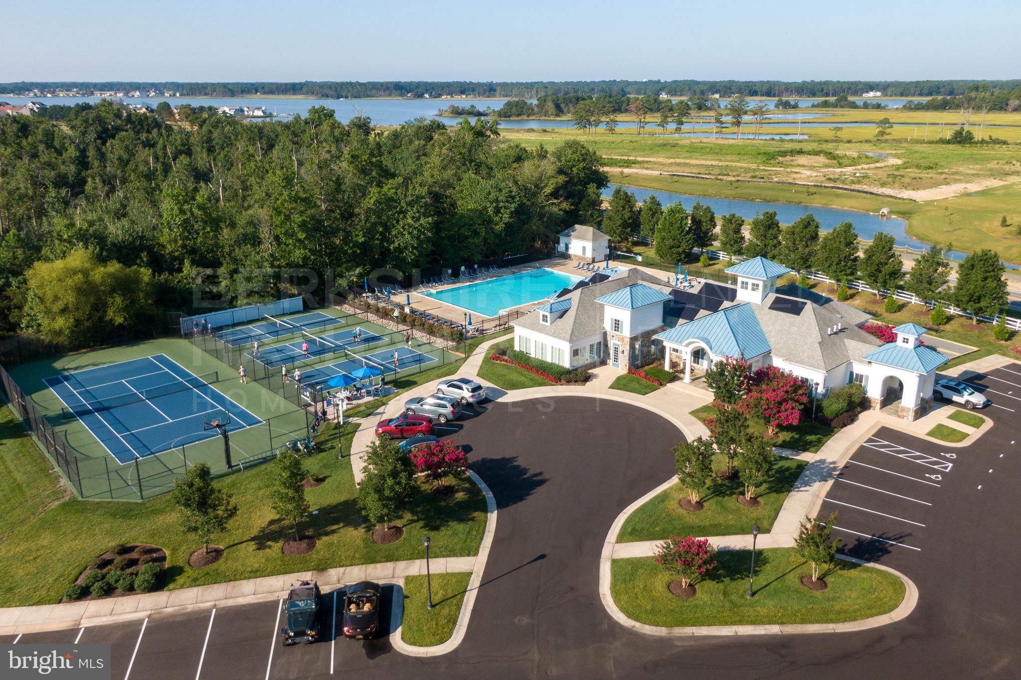 SAWGRASS AT WHITE OAK CREEK - Residential