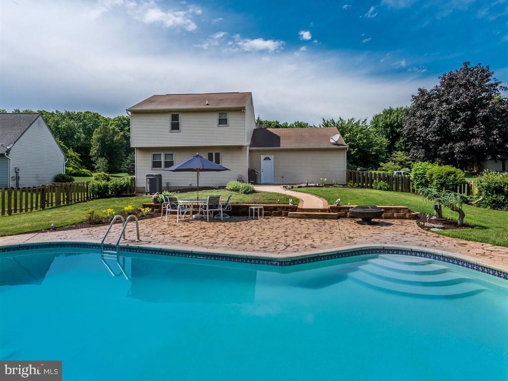 MILLERSVILLE - Residential