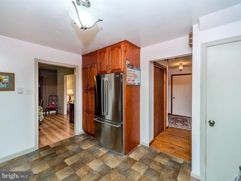 MILLERSVILLE - Residential