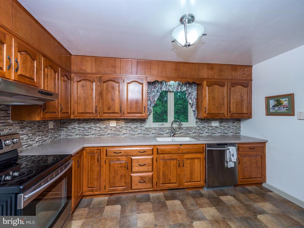 MILLERSVILLE - Residential