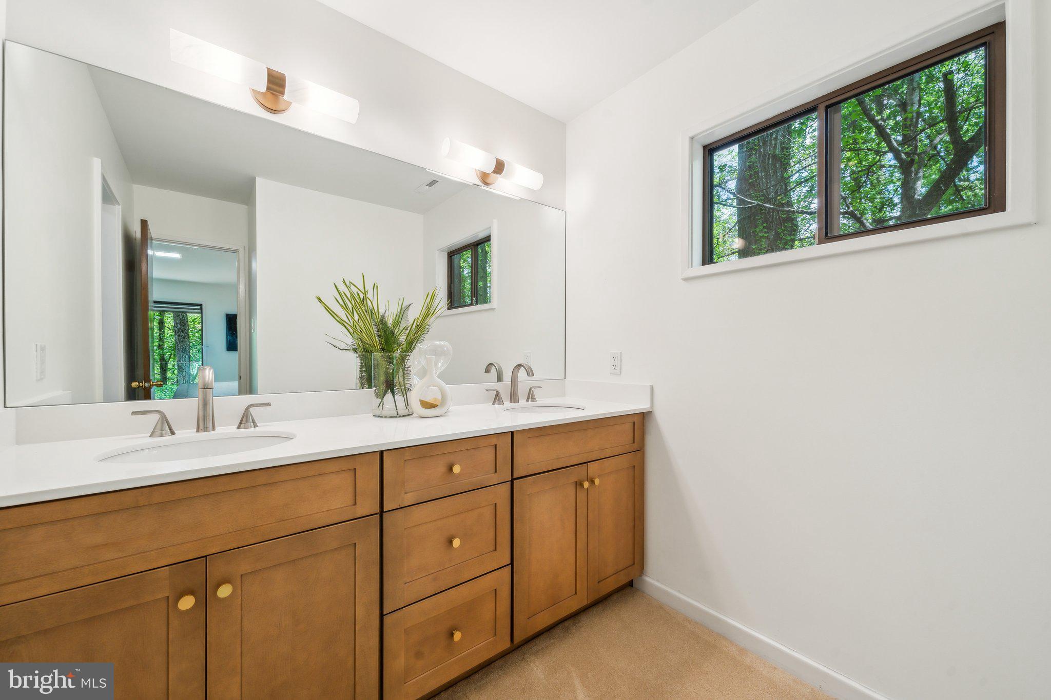 HUGUENOT FARMS - Residential