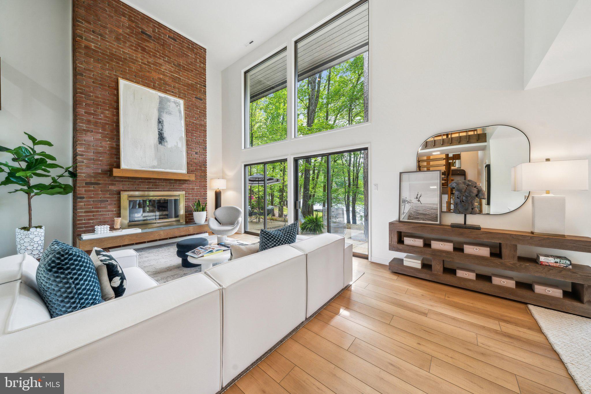 HUGUENOT FARMS - Residential