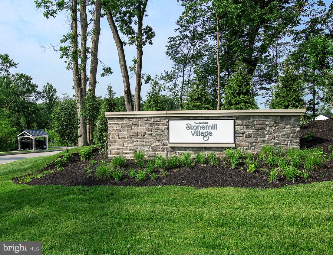 STONEMILL VILLAGE - Residential