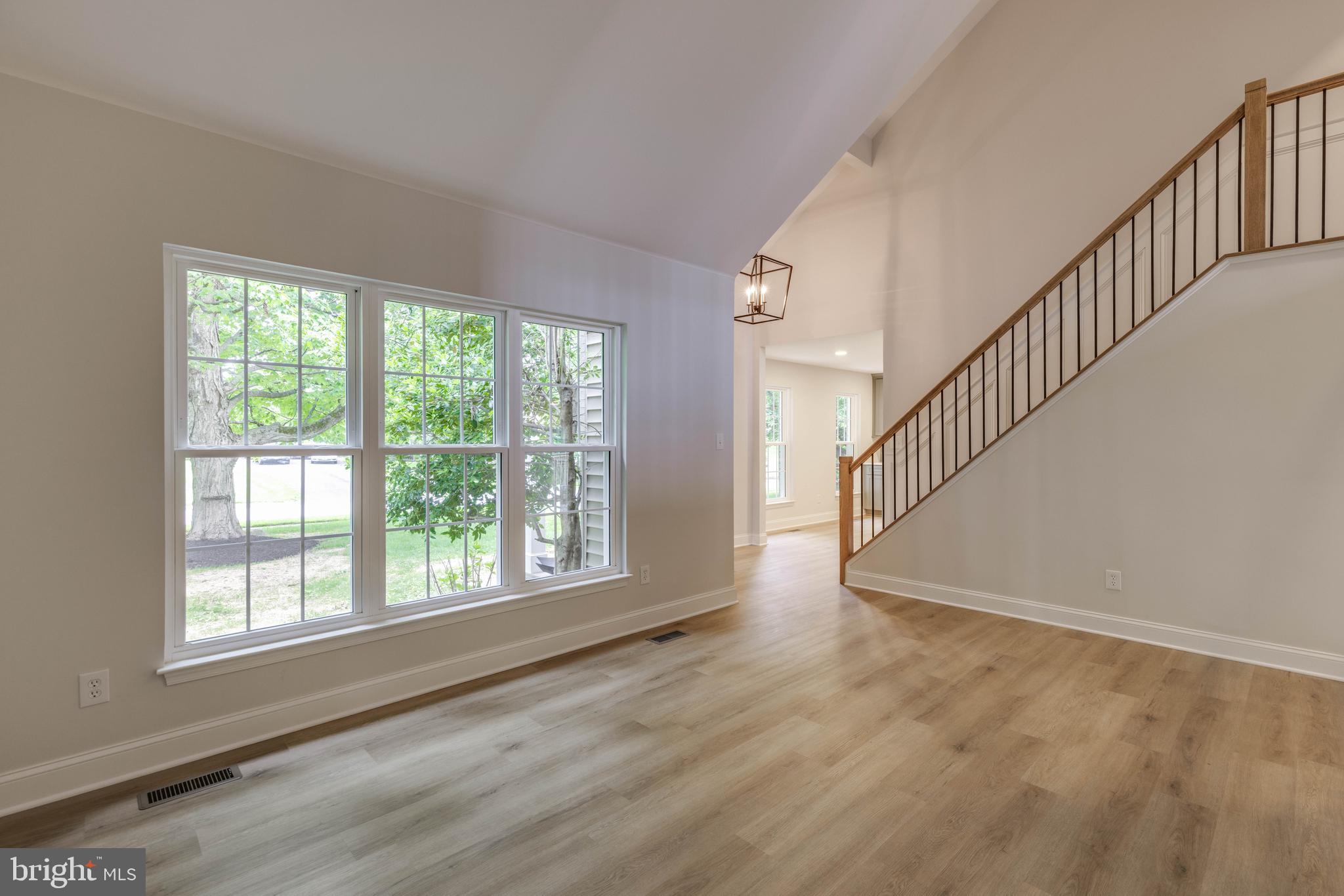 DULANEY GATE - Residential